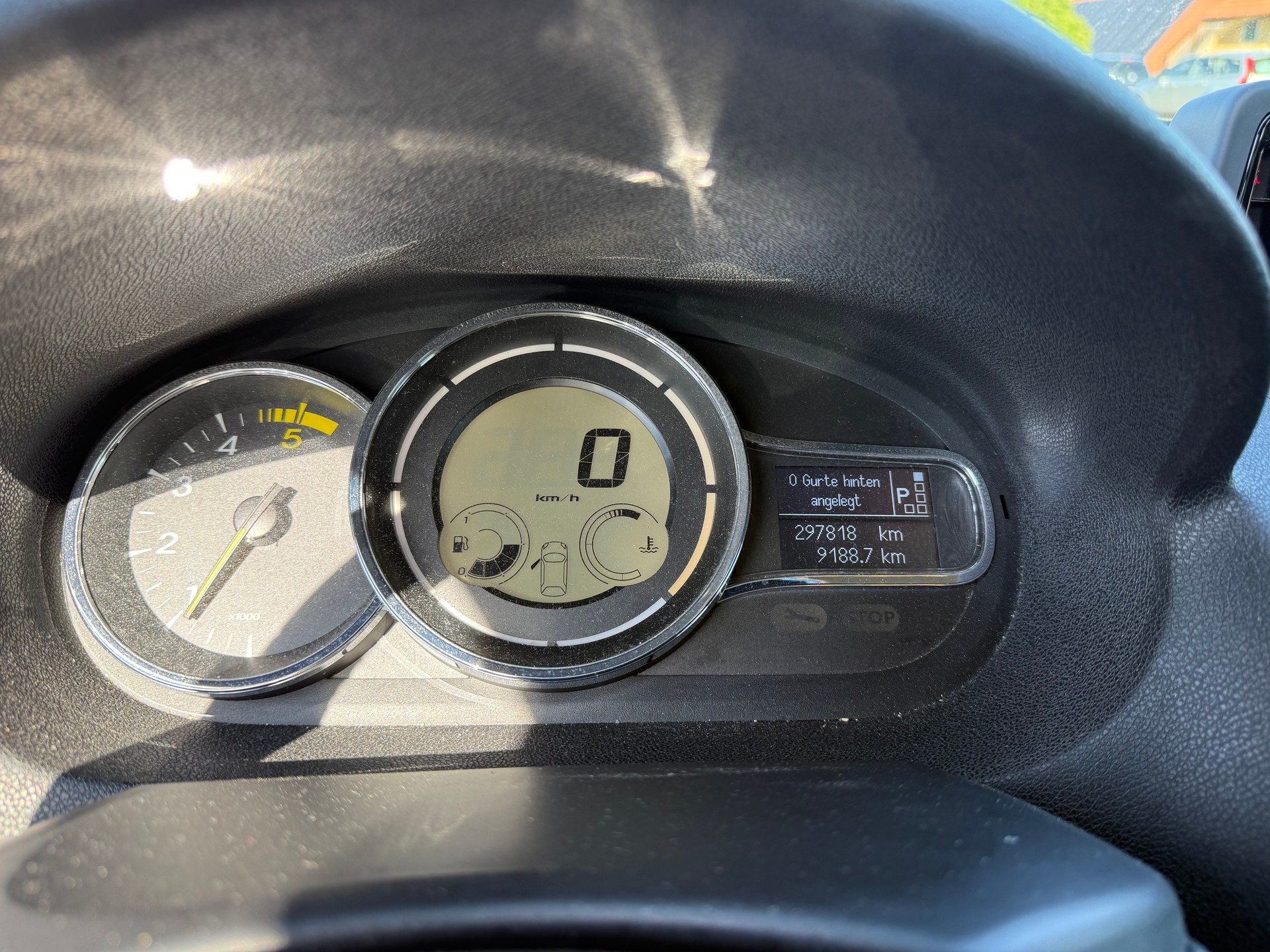 RENAULT Mégane Grandtour 1.5 dCi Swiss Edition EDC-image-6
