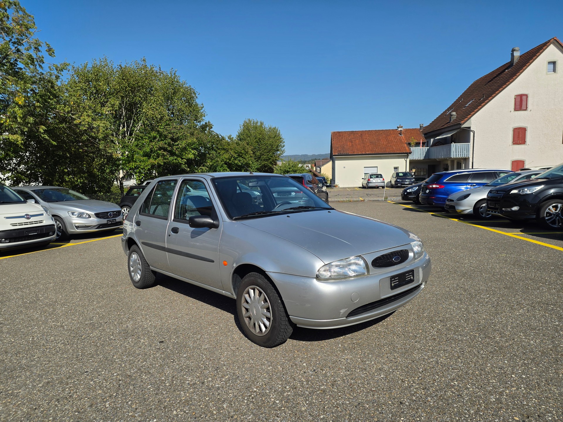 FORD Fiesta 1.2i 16V Ghia-image-0