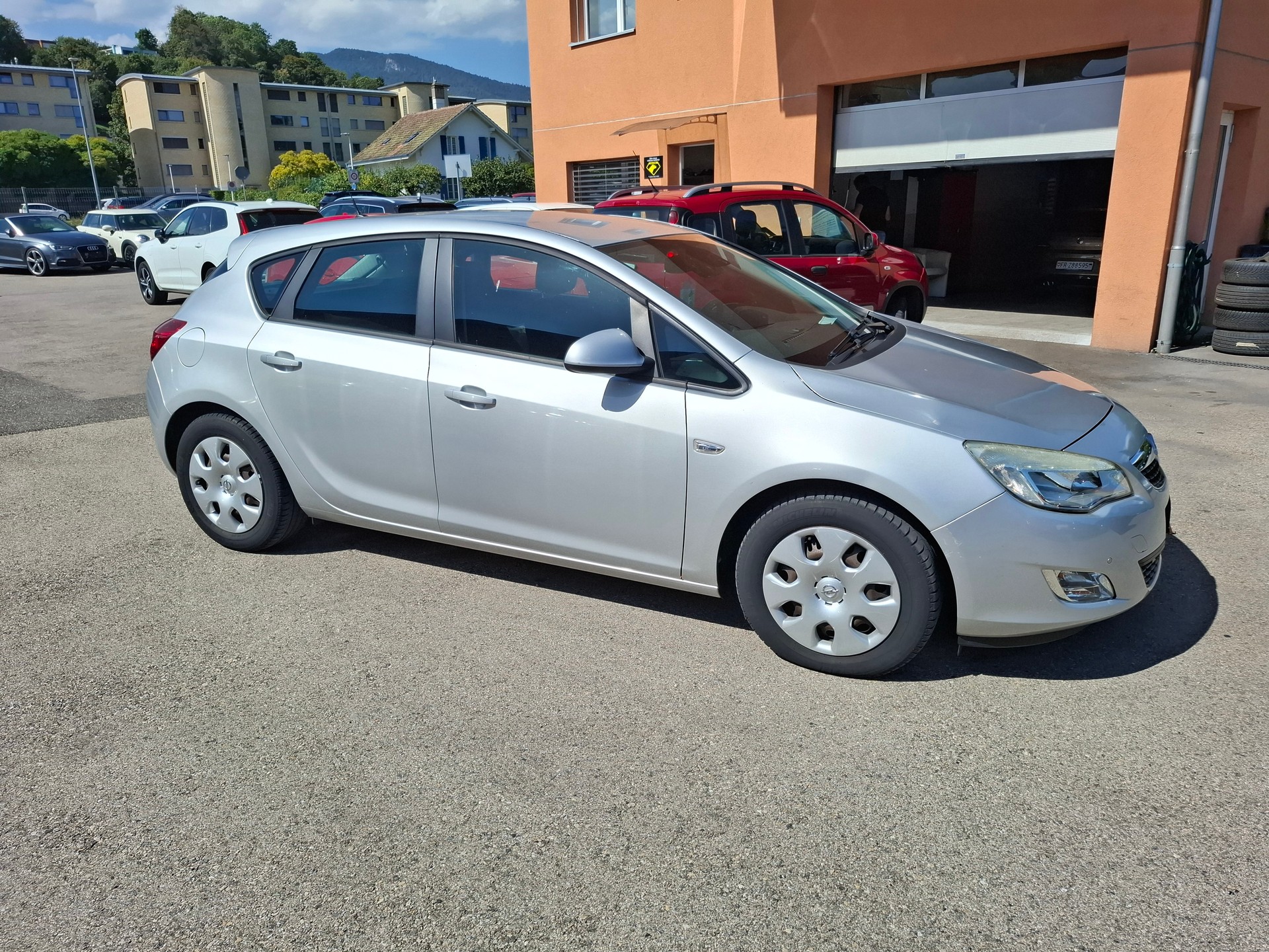OPEL Astra 1.6i 16V Enjoy Automatic-image-5