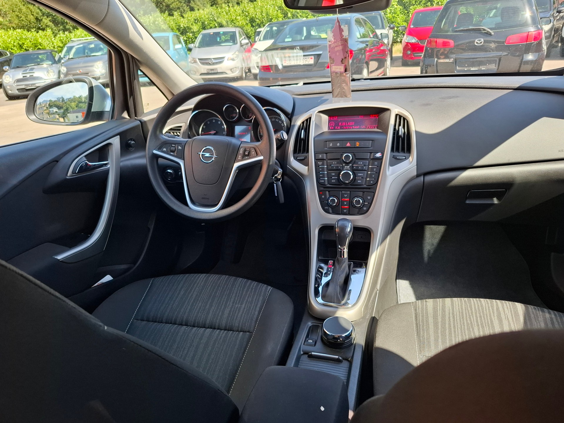 OPEL Astra 1.6i 16V Enjoy Automatic-image-8