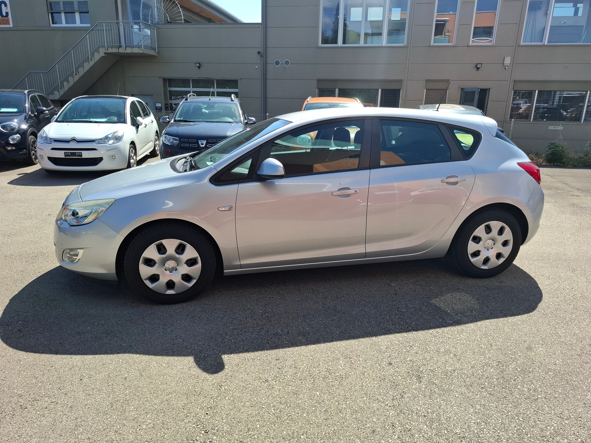 OPEL Astra 1.6i 16V Enjoy Automatic-image-4