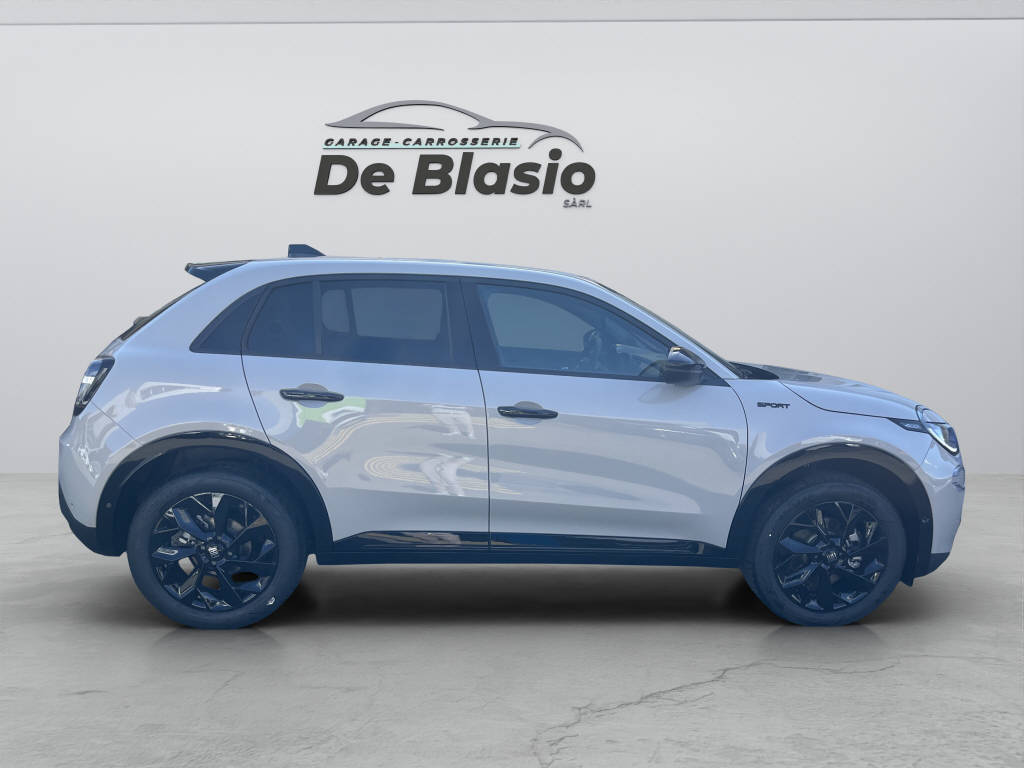 FIAT 600 1.2 Hybrid 145 Sport-image-7