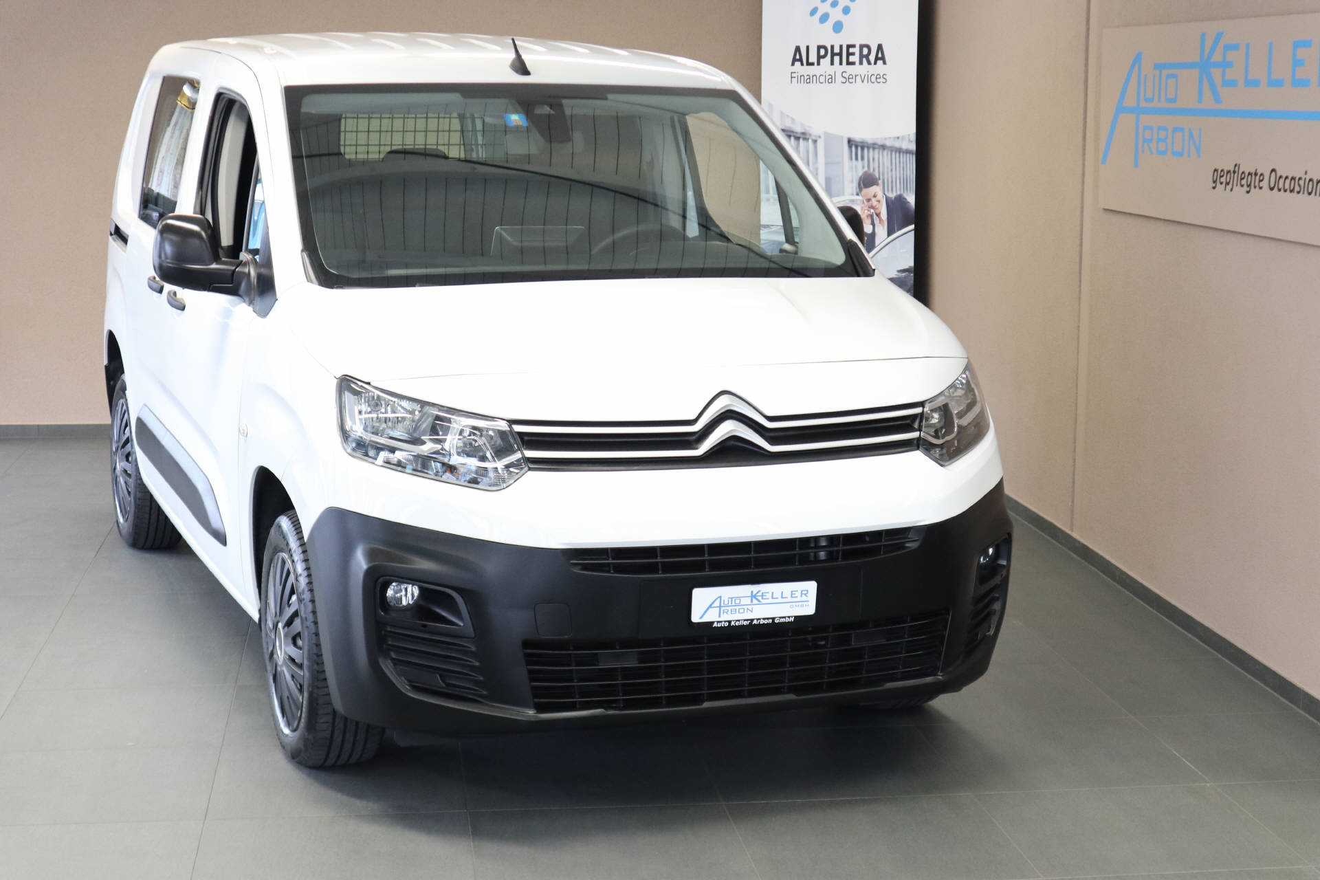 CITROEN Berlingo 1000 M 1.2 PureTech 130 Club S/S-image-2