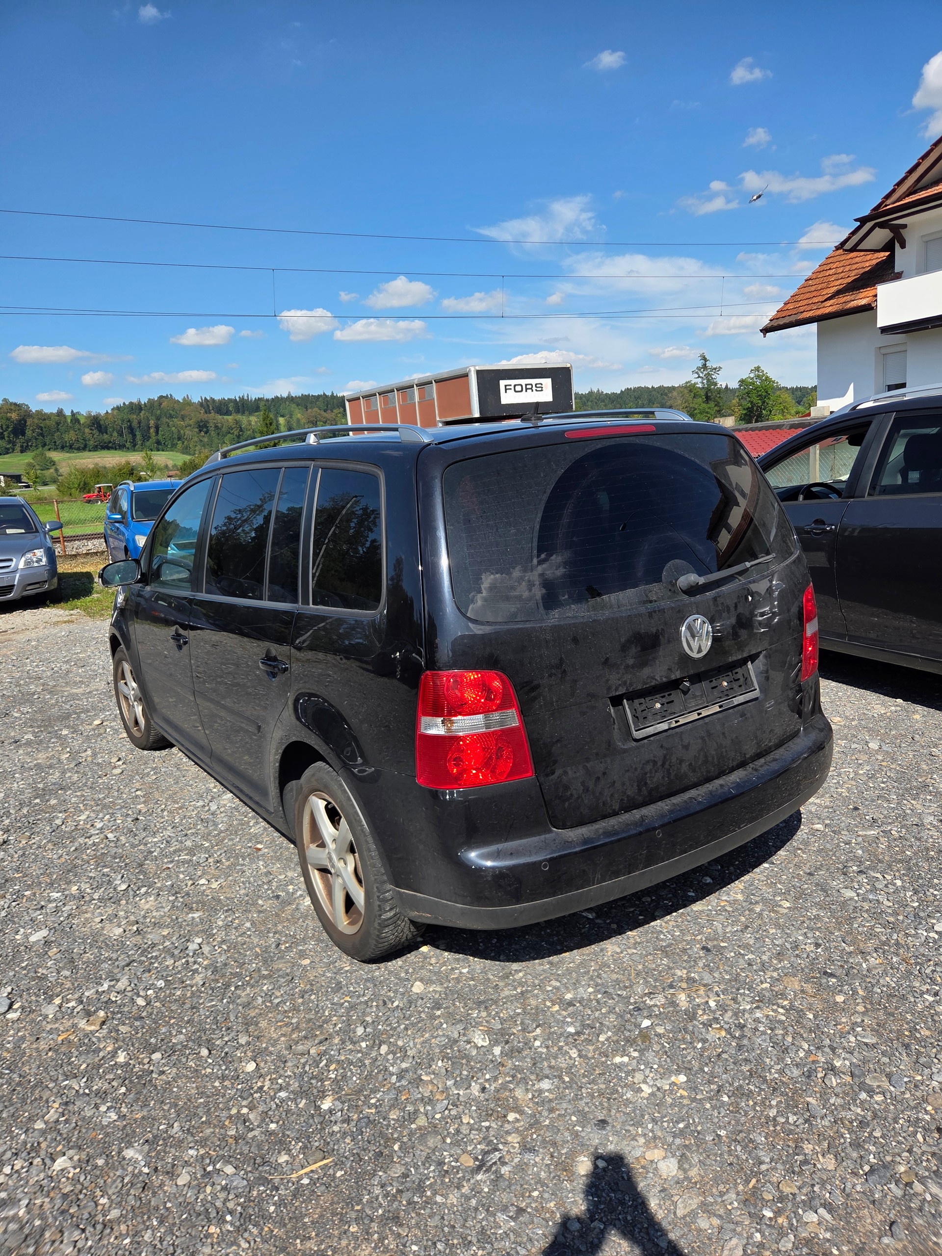 VW Touran 2.0 TDI Trendline-image-3
