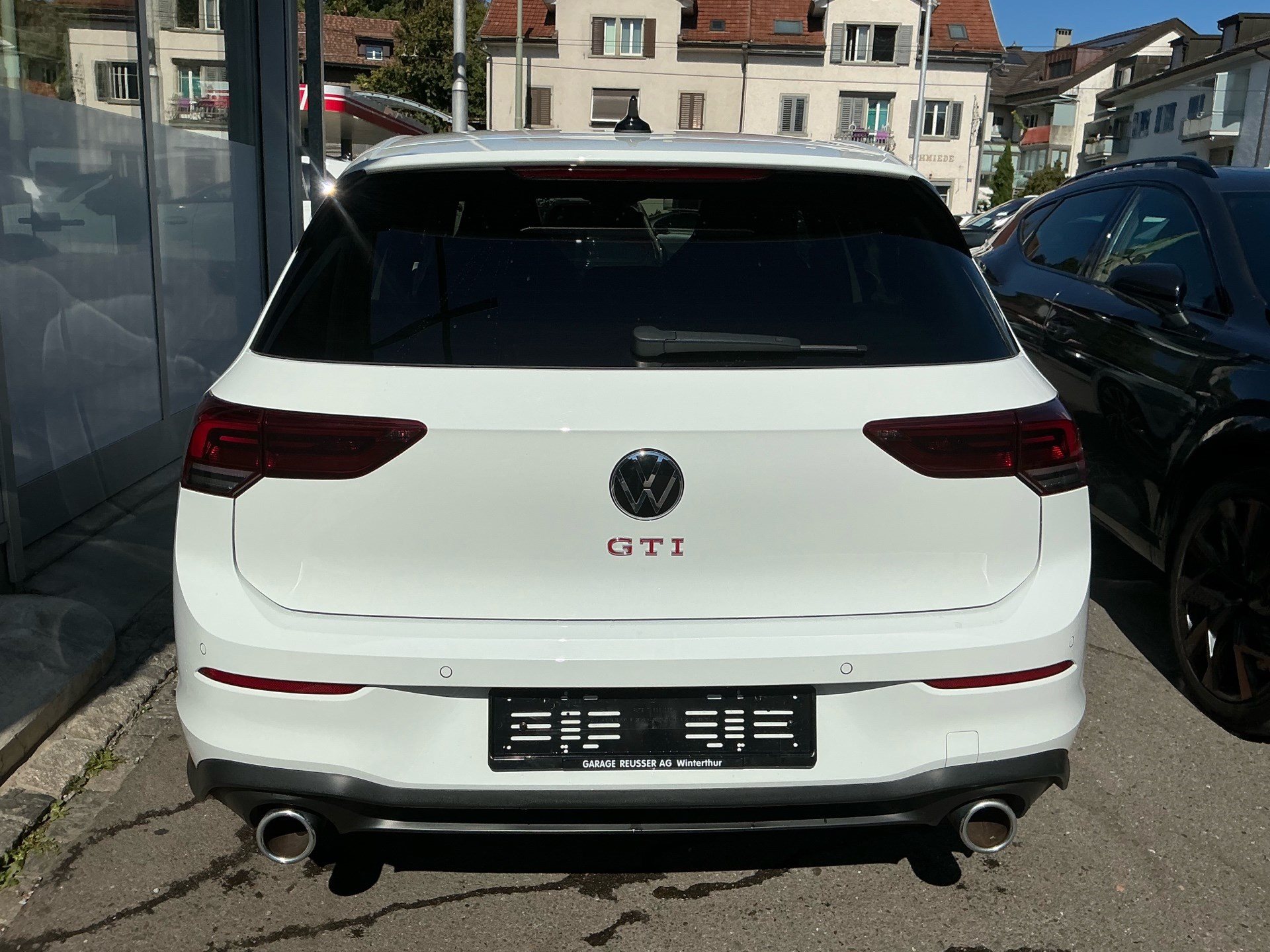 VW Golf VIII GTI 245 PS *** SCHALTGETRIEBE MIT PANORAMADACH ***-image-4