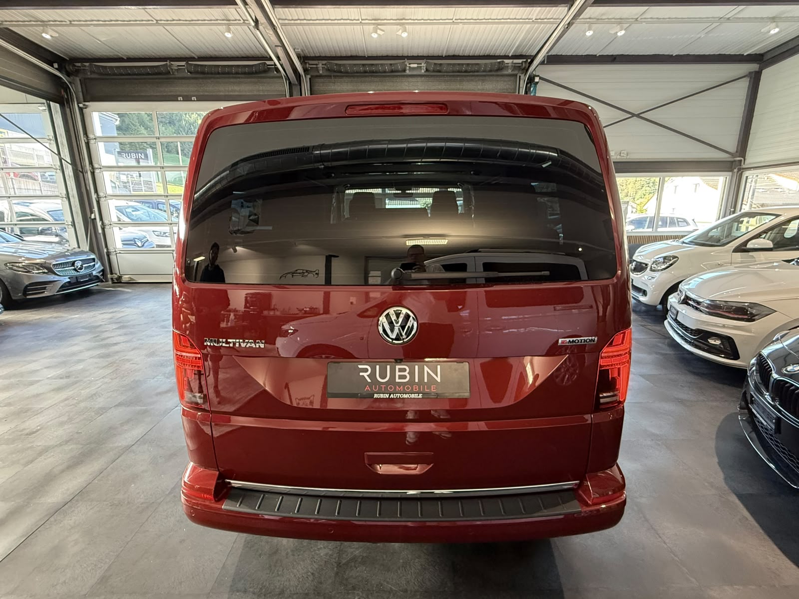 VW T6.1 Multivan 2.0 TDI Highline Liberty 4Motion DSG-image-3