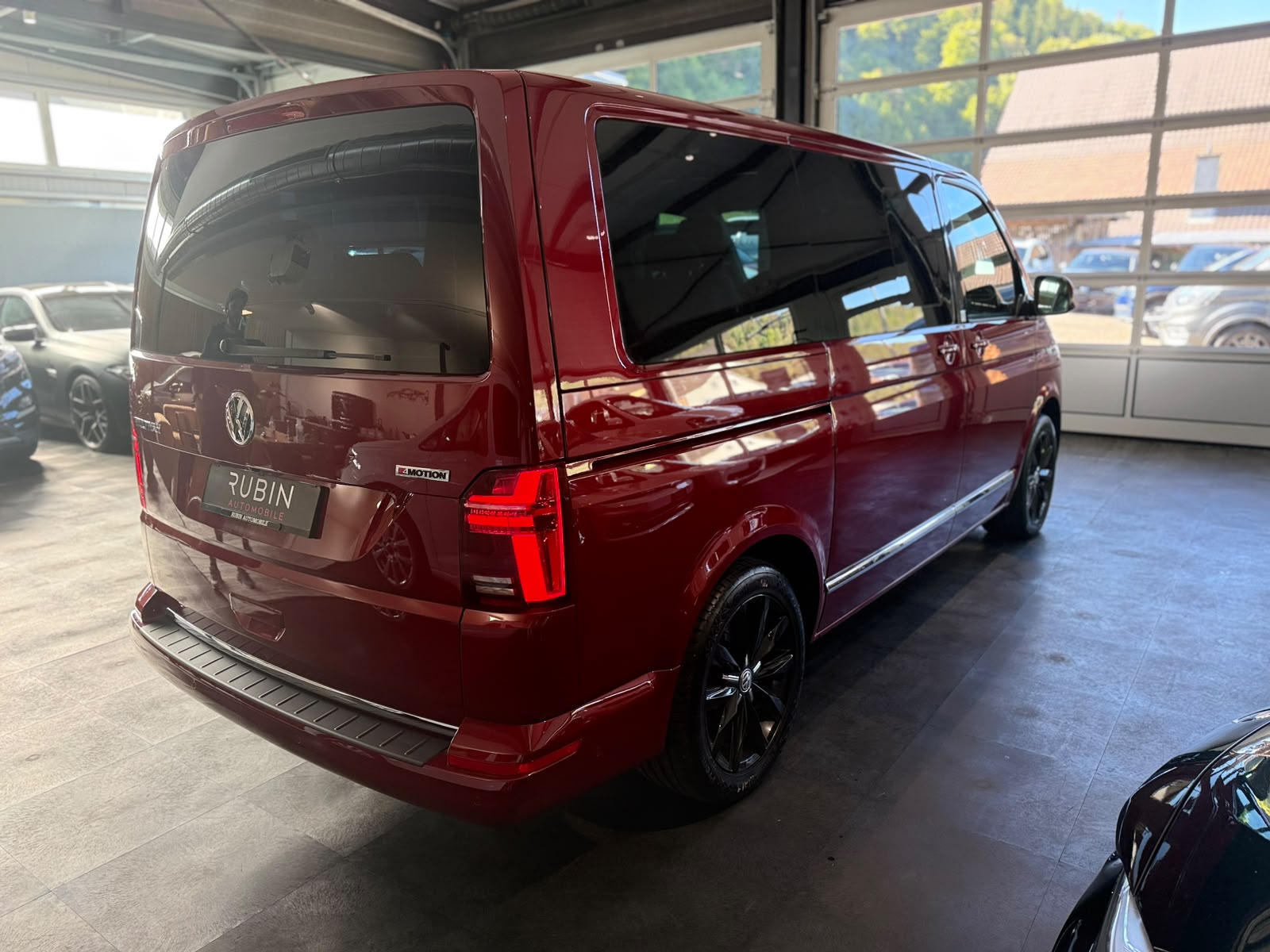 VW T6.1 Multivan 2.0 TDI Highline Liberty 4Motion DSG-image-4