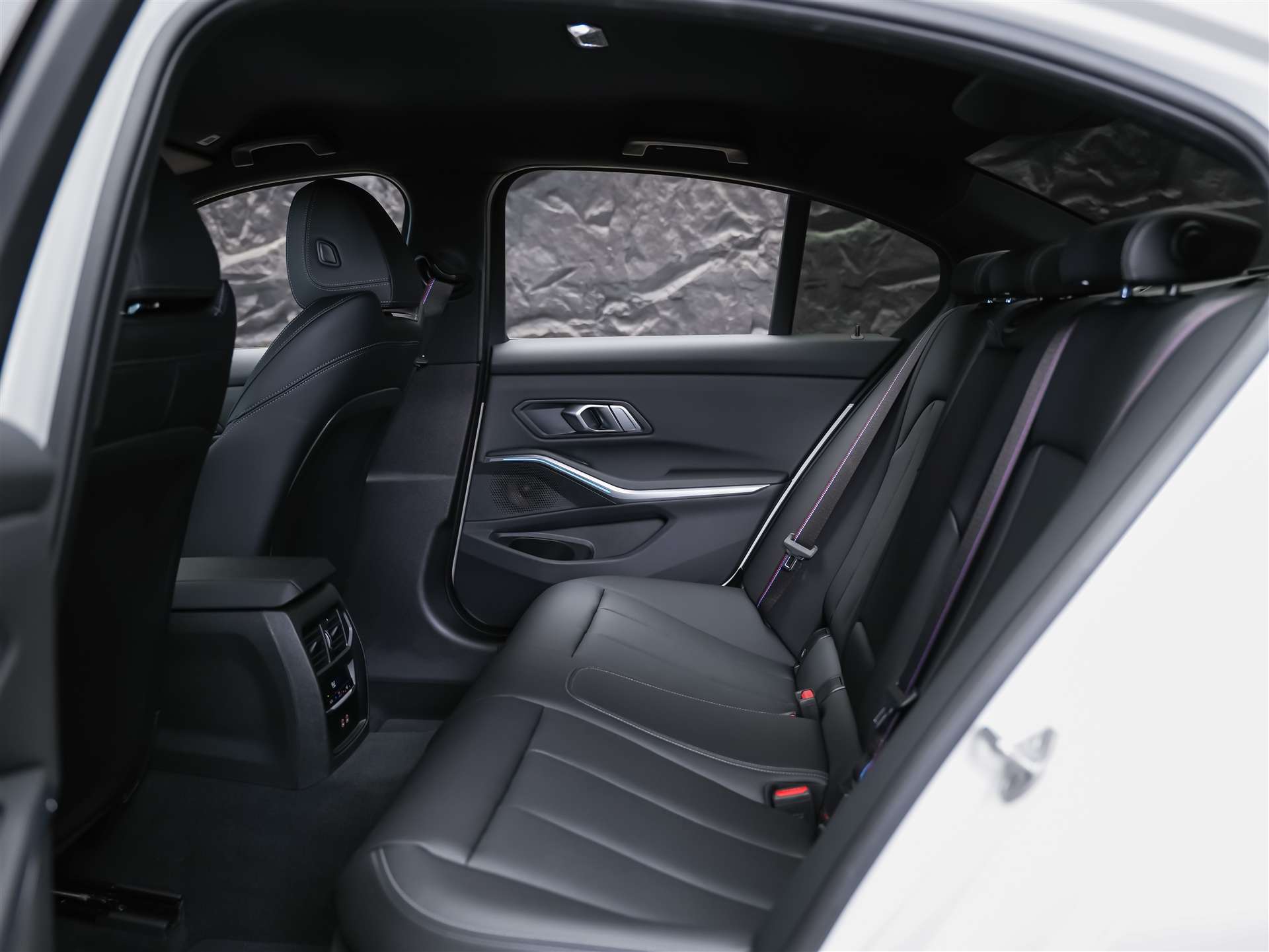 BMW M340i xDrive Steptronic M Sport Pro *Facelift*Werksgarantie*Lenkradheizung*Head Up Display*360° Kamera*-image-12