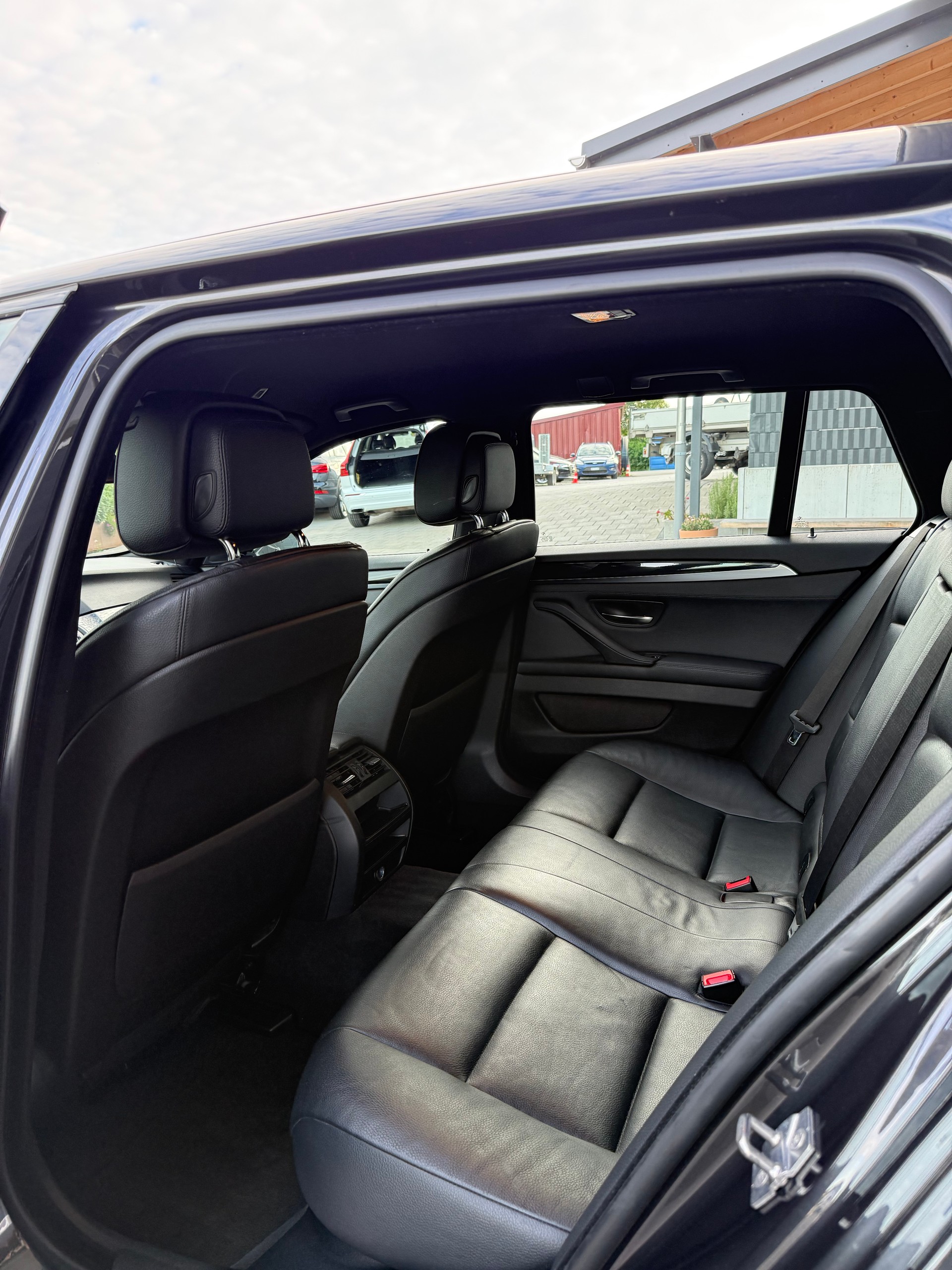BMW 520d-image-5