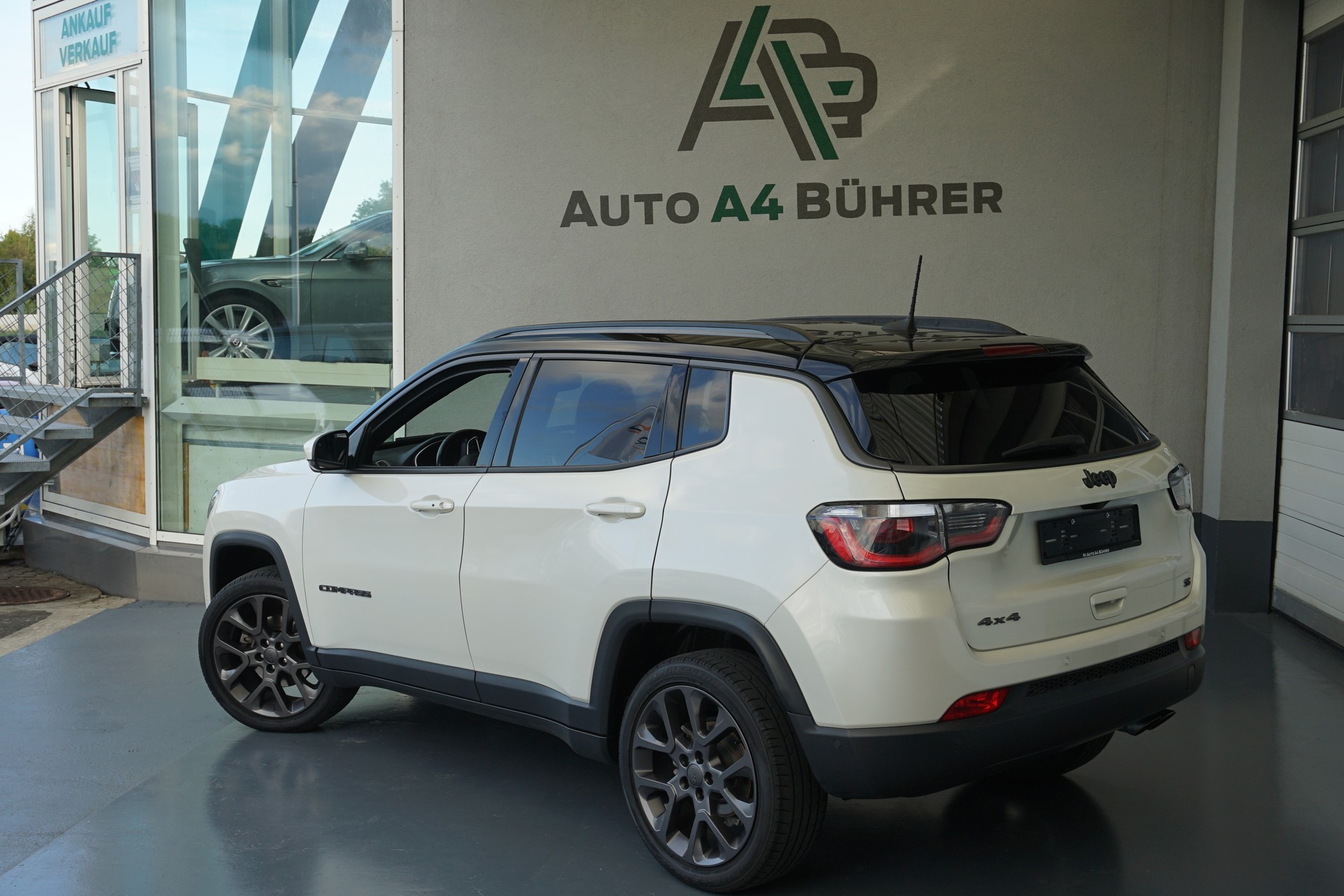 JEEP Compass 1.4 T S AWD-image-5