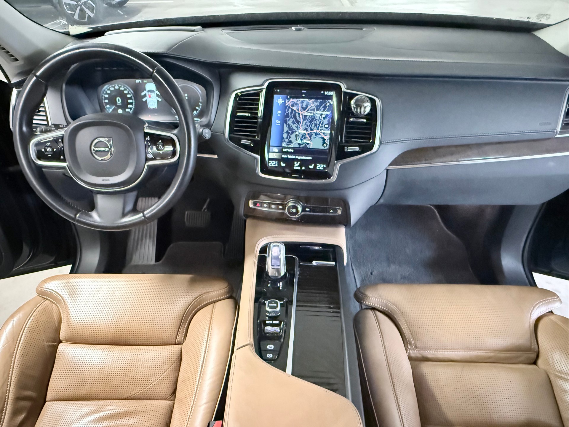 VOLVO XC90 T8 AWD Inscription Geartronic-image-9