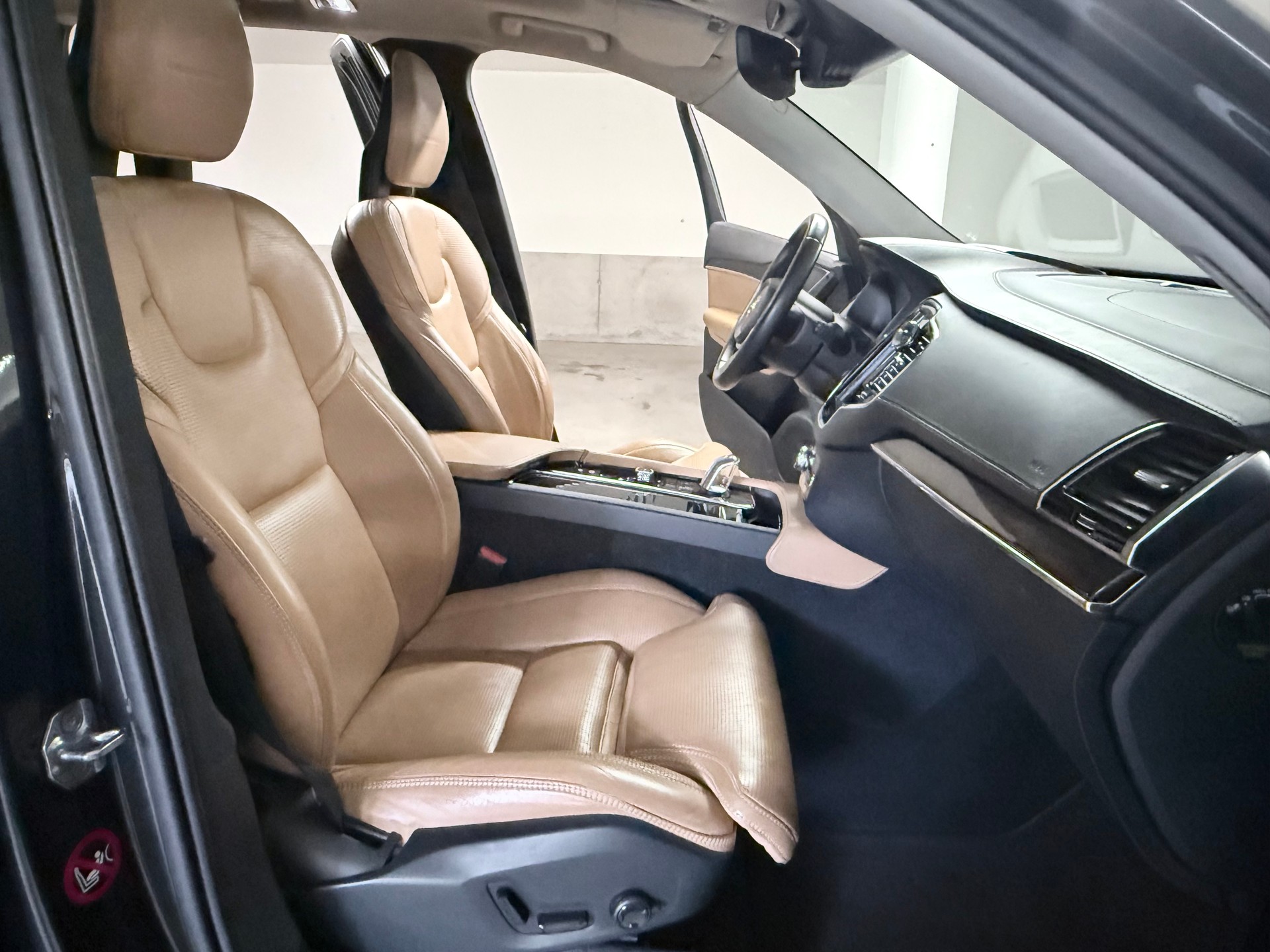 VOLVO XC90 T8 AWD Inscription Geartronic-image-10