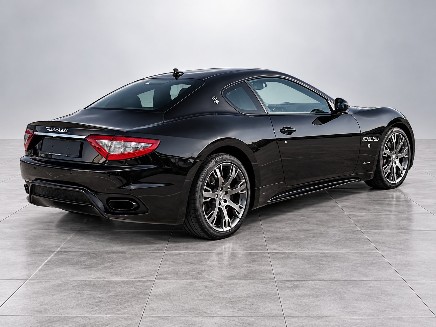 MASERATI 4.7 V8 Sport-image-2