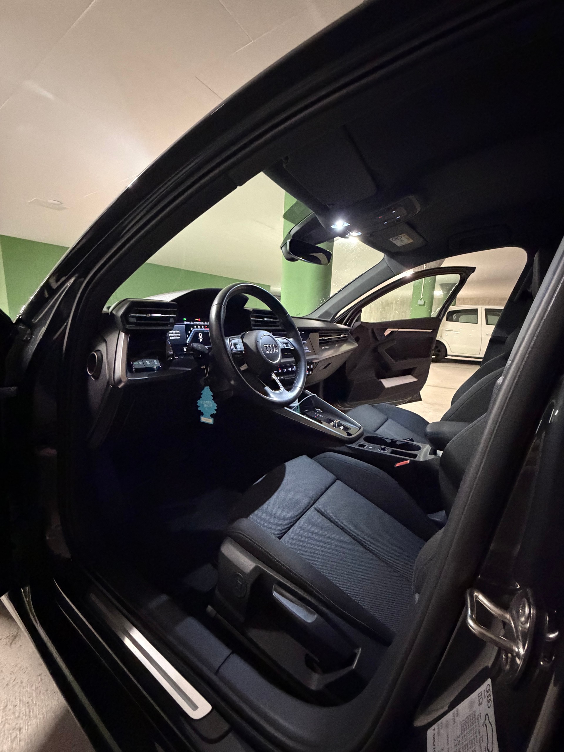AUDI A3 Sportback 35 TFSI advanced-image-4