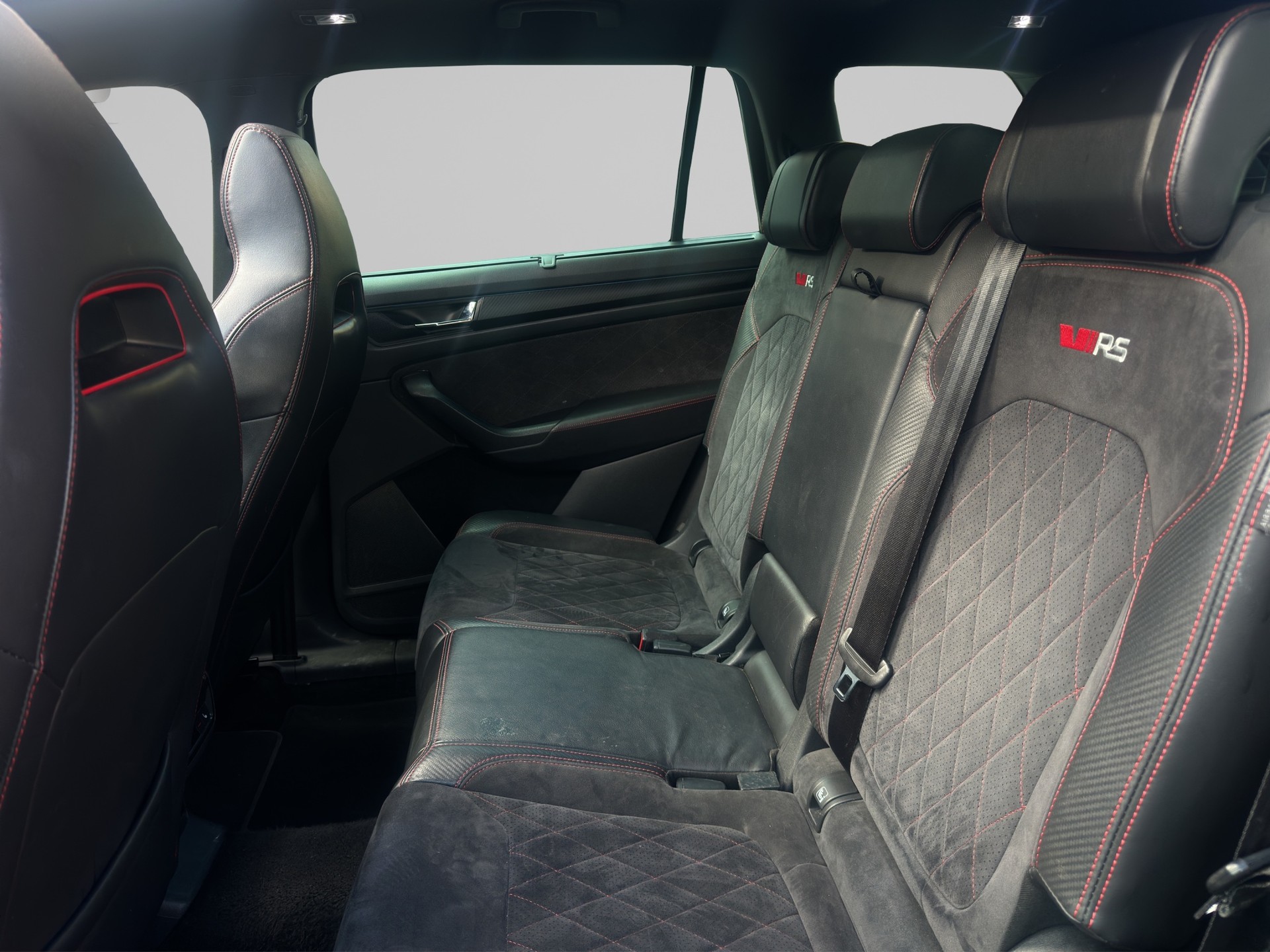 SKODA Kodiaq 2.0 Bi-TDI SCR RS 4x4 DSG-image-10
