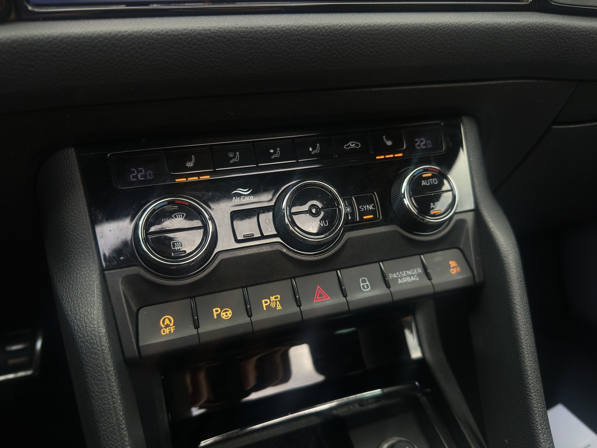 SKODA Kodiaq 2.0 Bi-TDI SCR RS 4x4 DSG-image-15