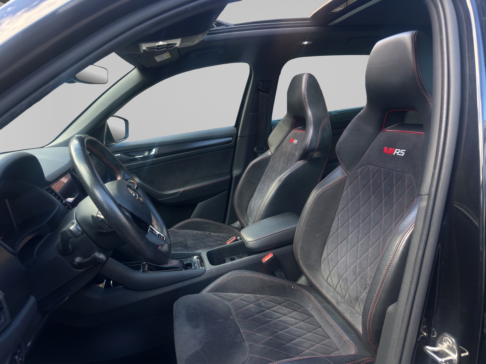 SKODA Kodiaq 2.0 Bi-TDI SCR RS 4x4 DSG-image-8