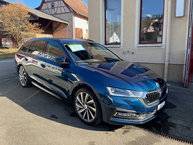 SKODA Octavia Combi 2.0 TDI Style 4x4 DSG-image-1