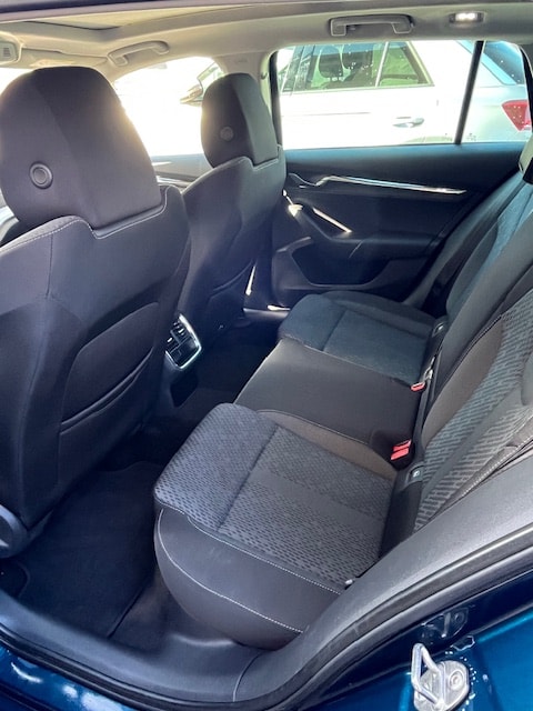 SKODA Octavia Combi 2.0 TDI Style 4x4 DSG-image-5