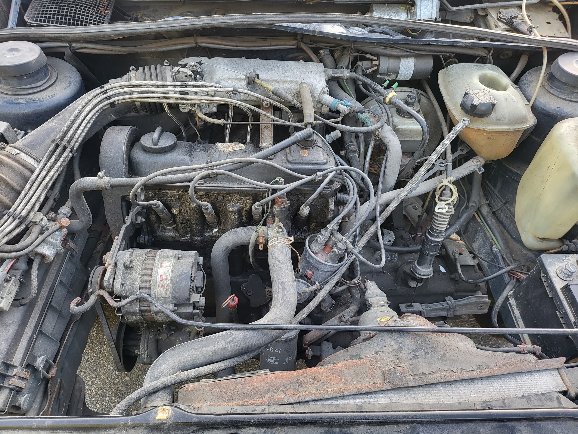 VW Golf 1800 GL-image-12