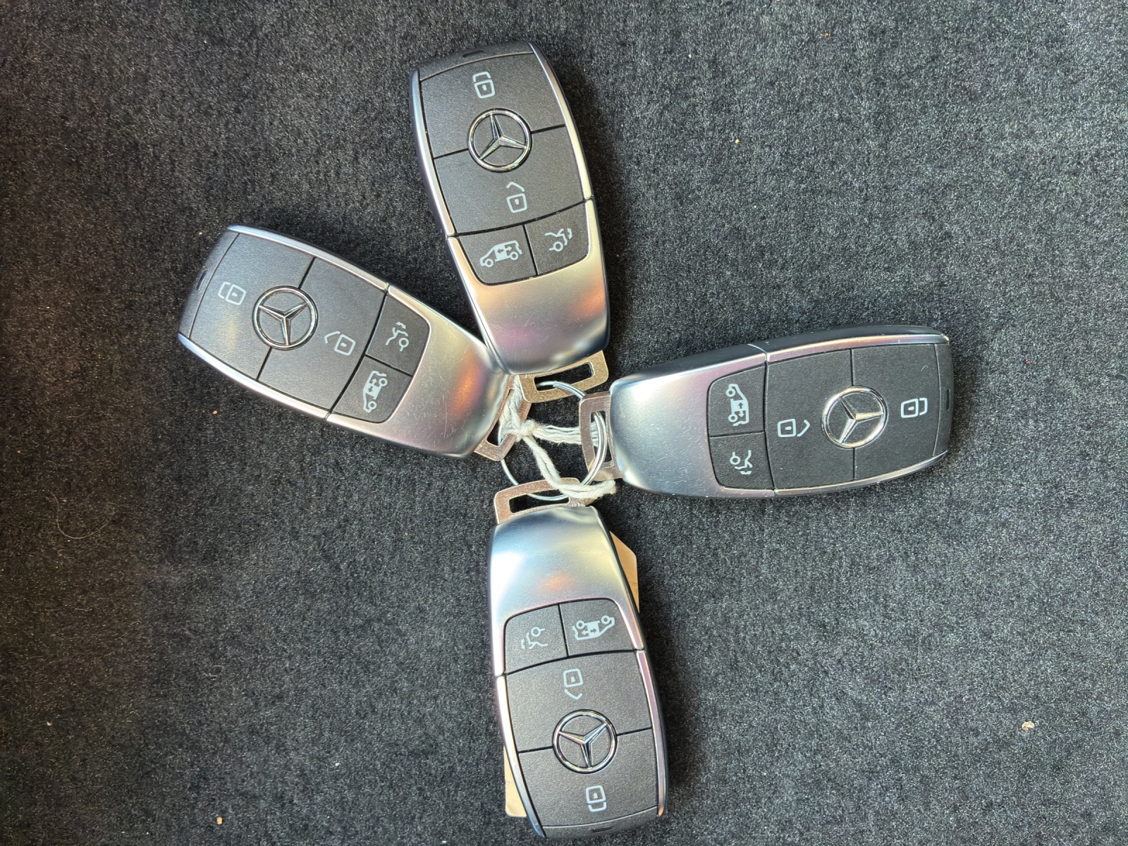MERCEDES-BENZ V 300 d lang Exclusive 4Matic 9G-Tronic 7 Plätze-image-15