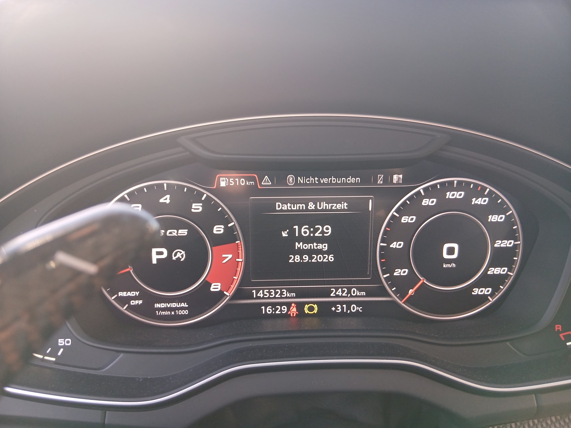 AUDI SQ5 3.0 TFSI quattro S-tronic-image-13