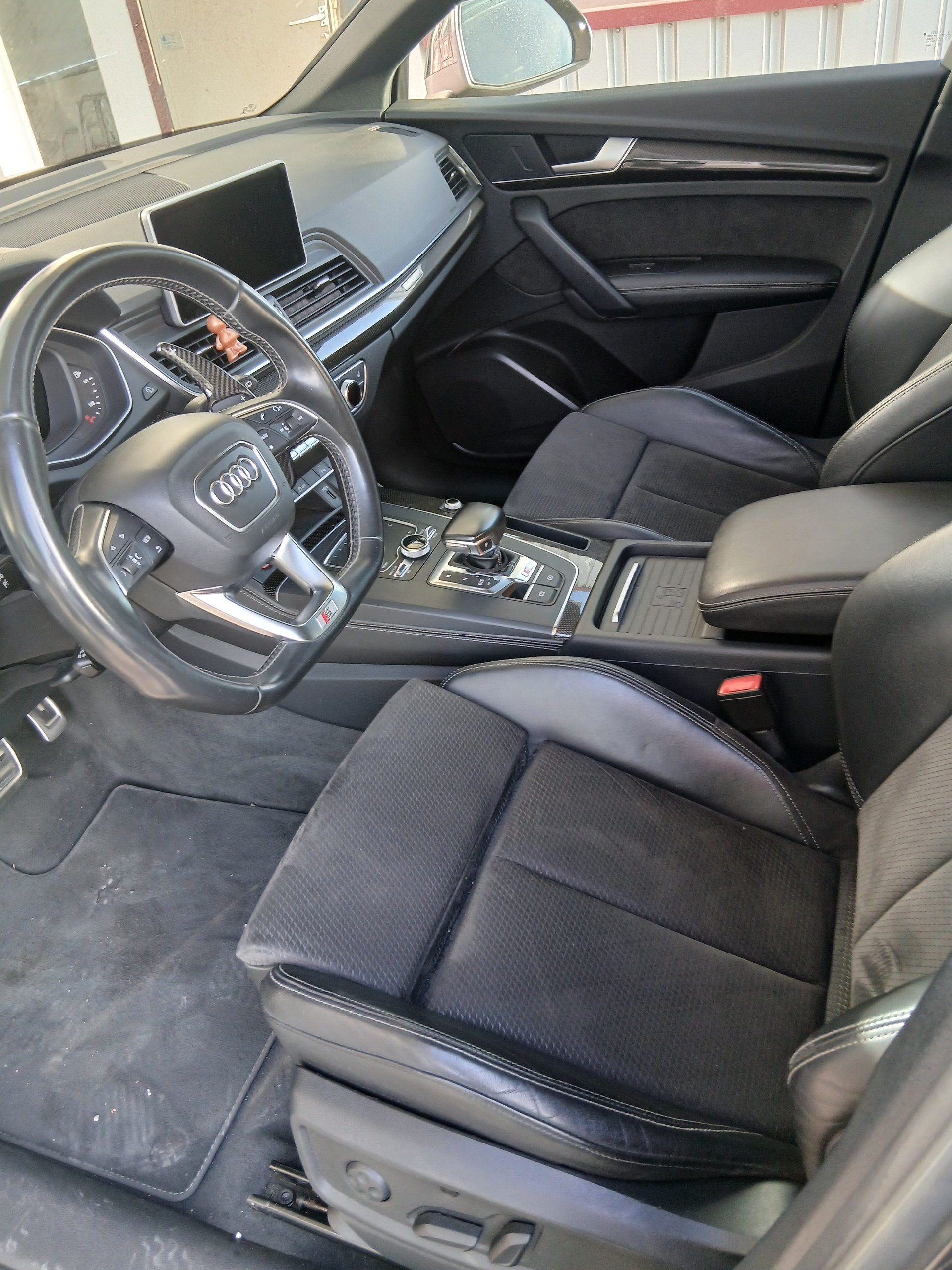 AUDI SQ5 3.0 TFSI quattro S-tronic-image-12