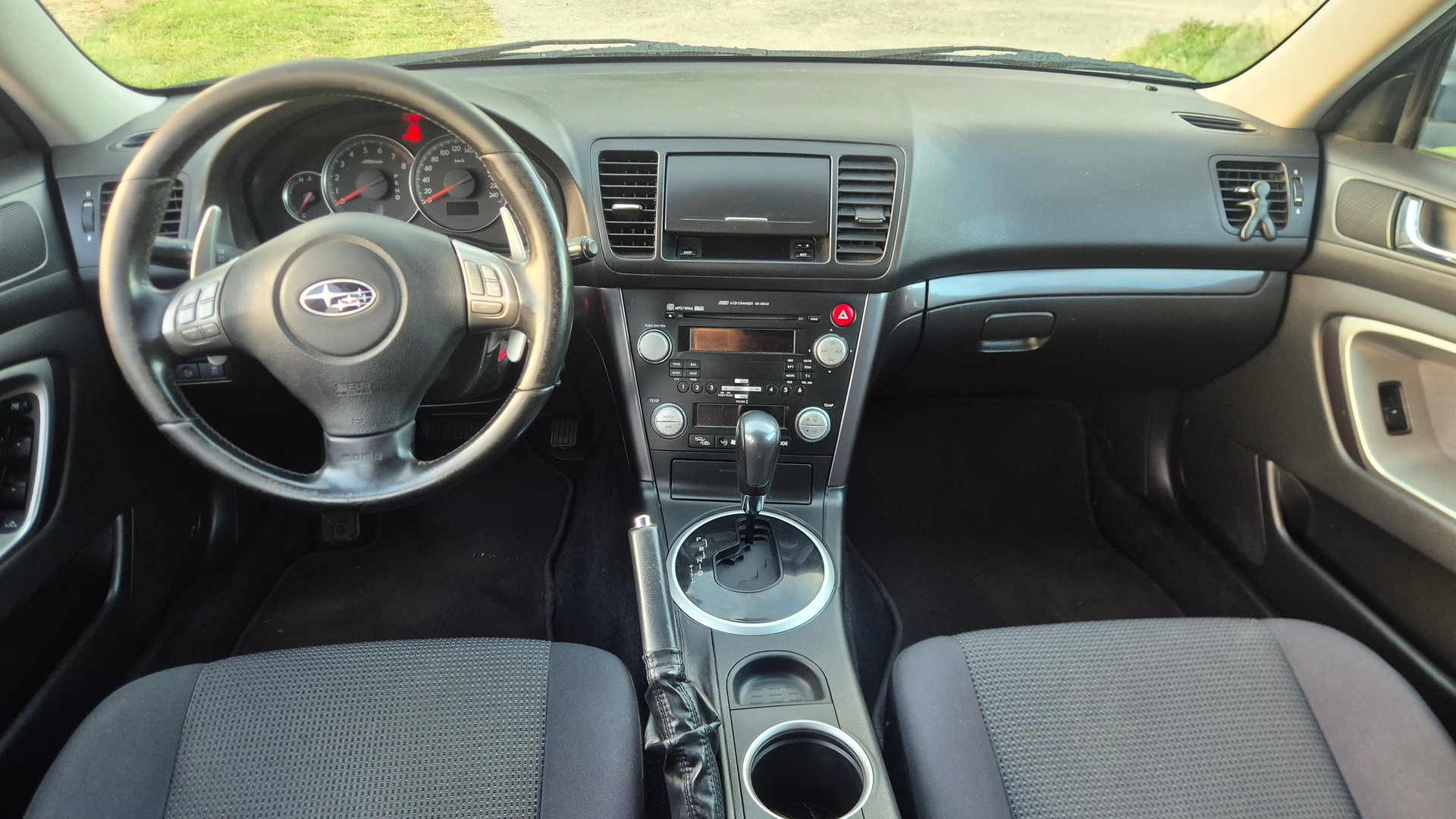 SUBARU Outback 2.5i AWD Swiss Automatic-image-6