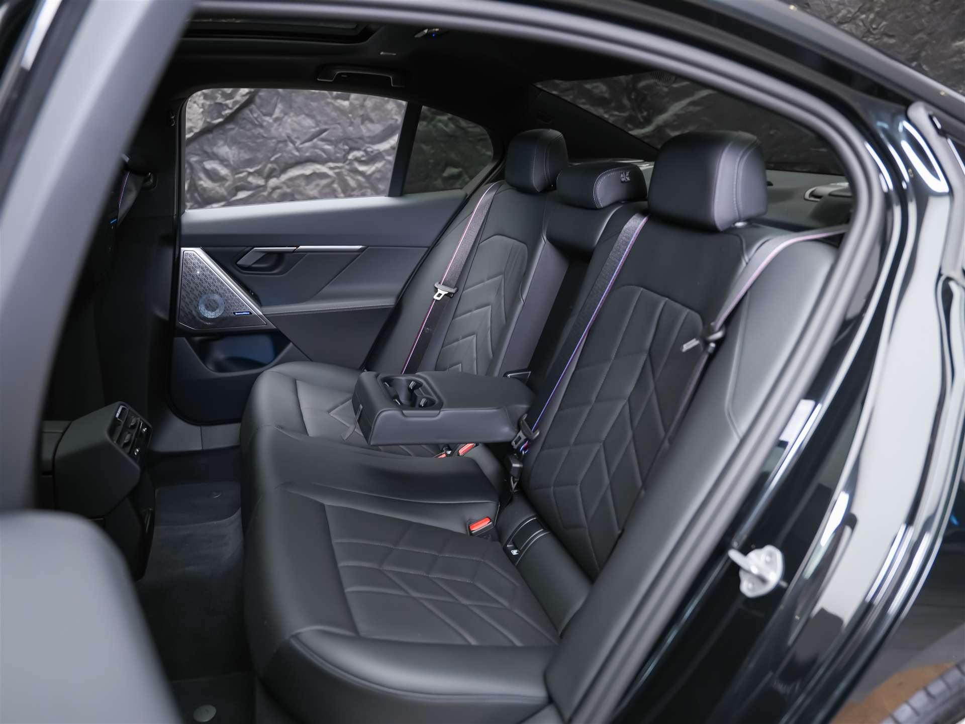 BMW 520d xDrive M Sport Pro Steptronic *Werksgarantie*Iconic Glow*Panorama*Head Up*-image-14