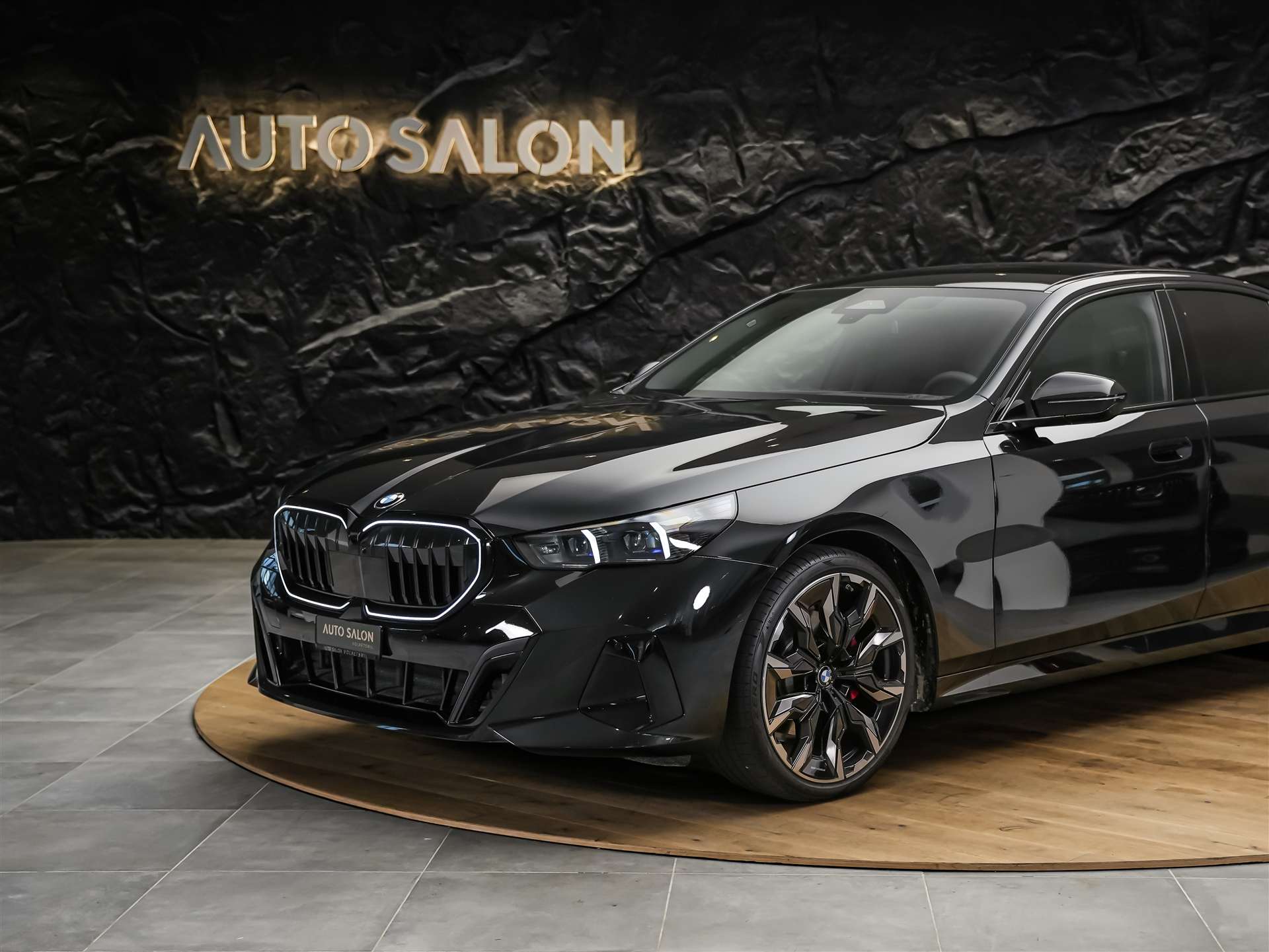 BMW 520d xDrive M Sport Pro Steptronic *Werksgarantie*Iconic Glow*Panorama*Head Up*-image-15