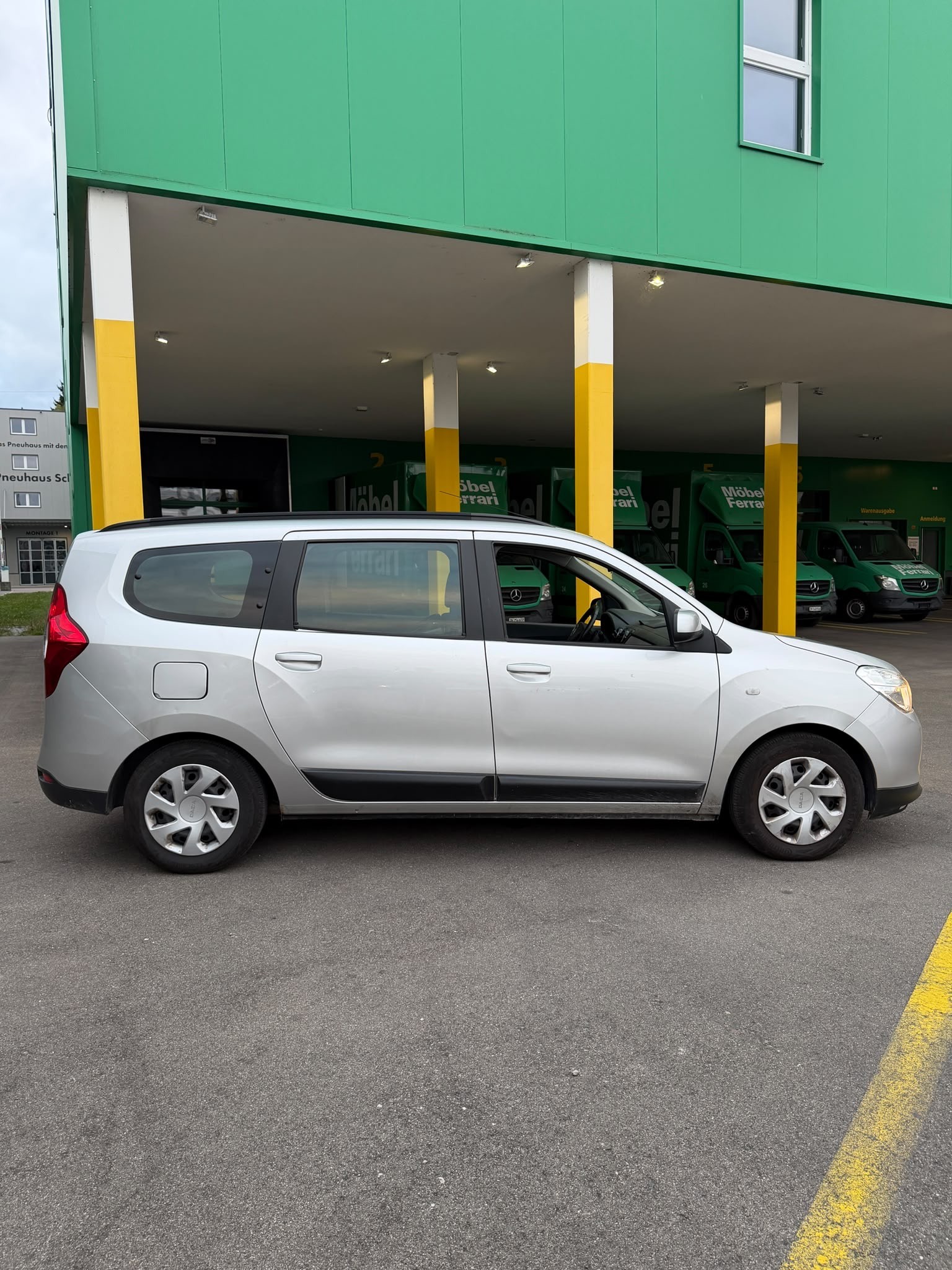 DACIA Lodgy 1.5 dCi Lauréate 7PL-image-7