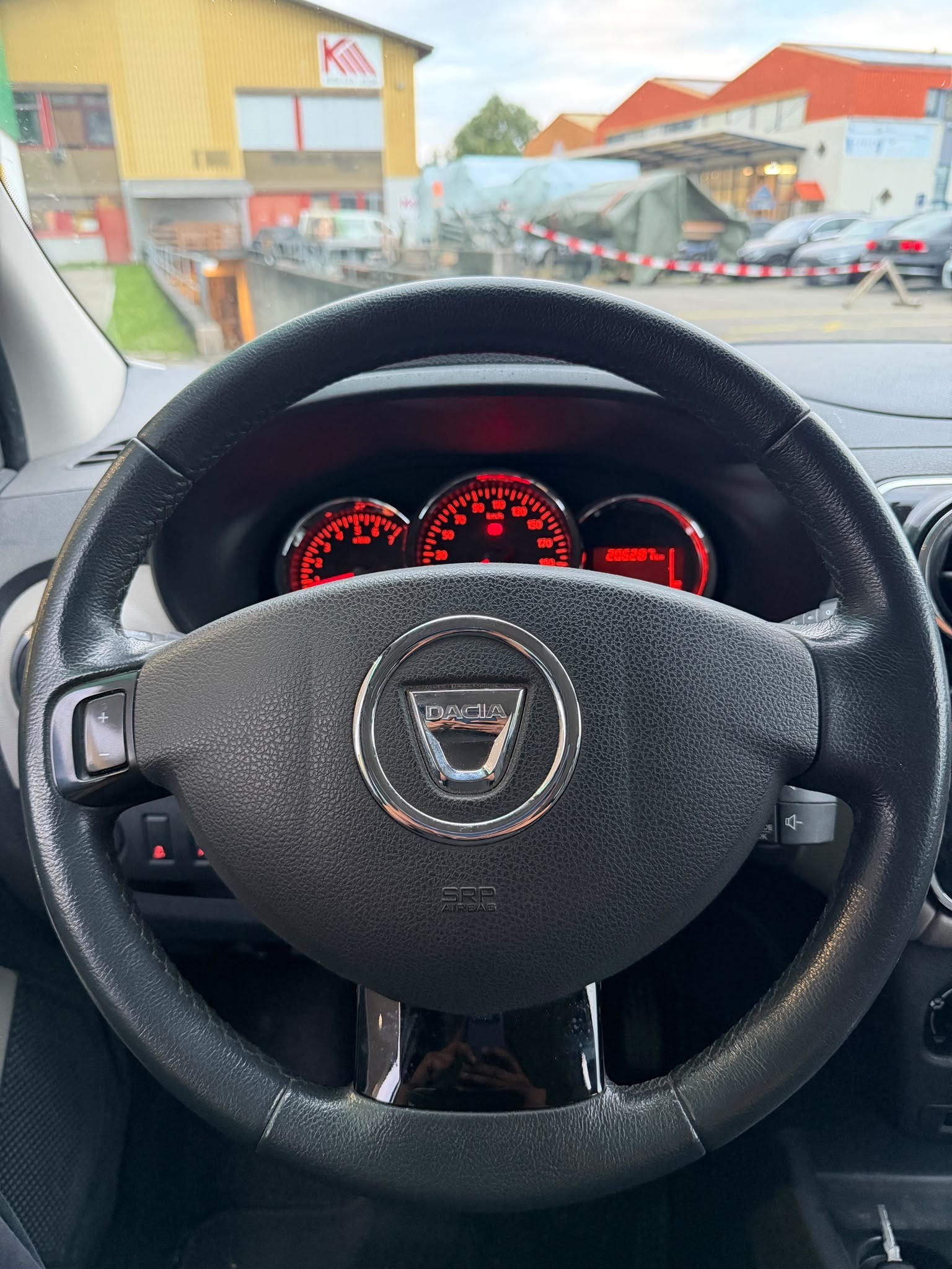 DACIA Lodgy 1.5 dCi Lauréate 7PL-image-12