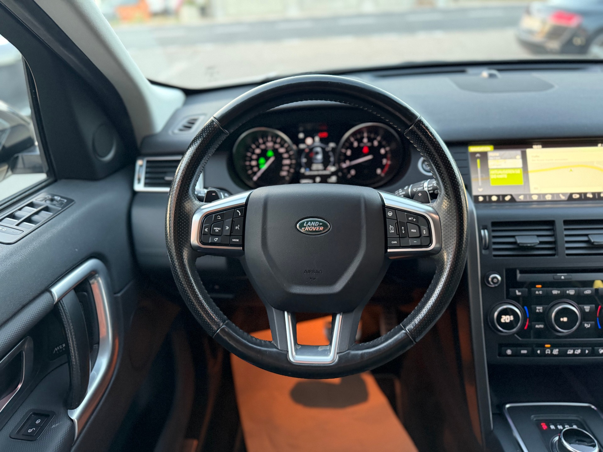 LAND ROVER Discovery Sport 2.0 Si4 HSE AT9-image-15