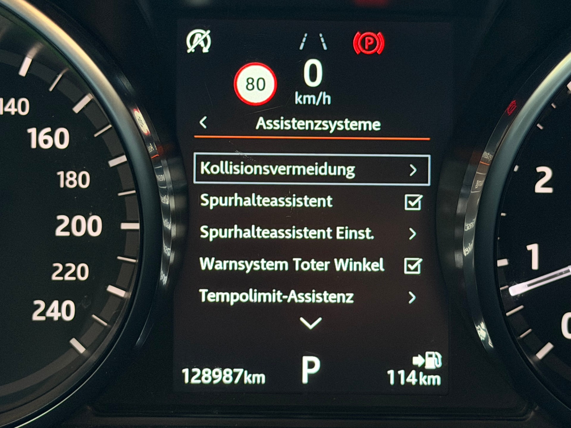 LAND ROVER Discovery Sport 2.0 Si4 HSE AT9-image-19