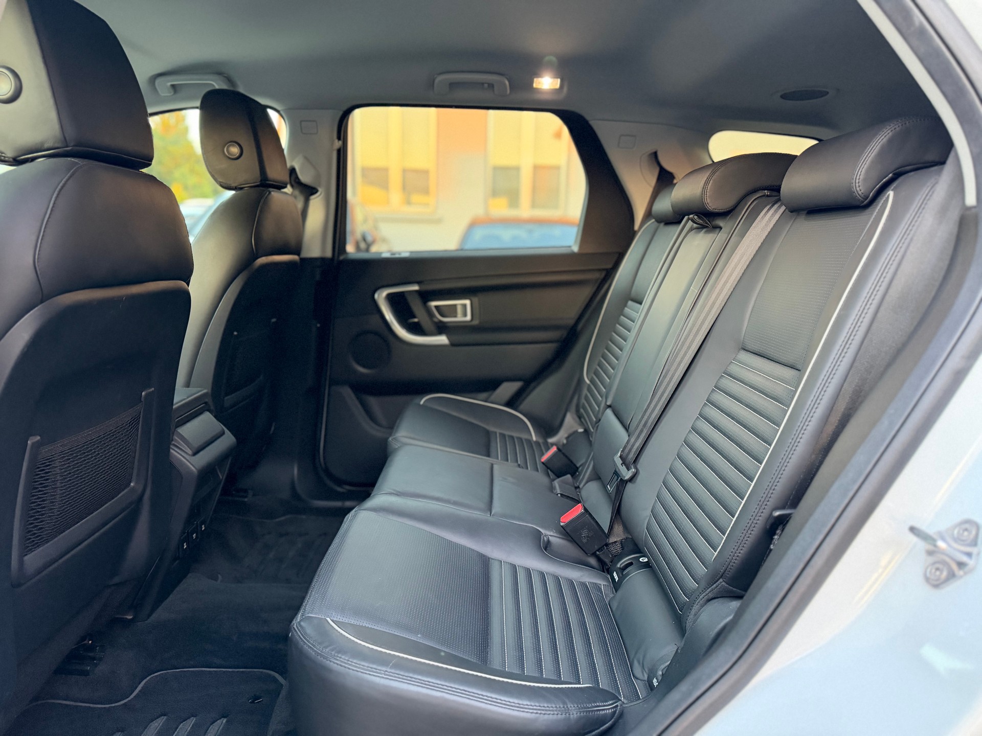 LAND ROVER Discovery Sport 2.0 Si4 HSE AT9-image-10