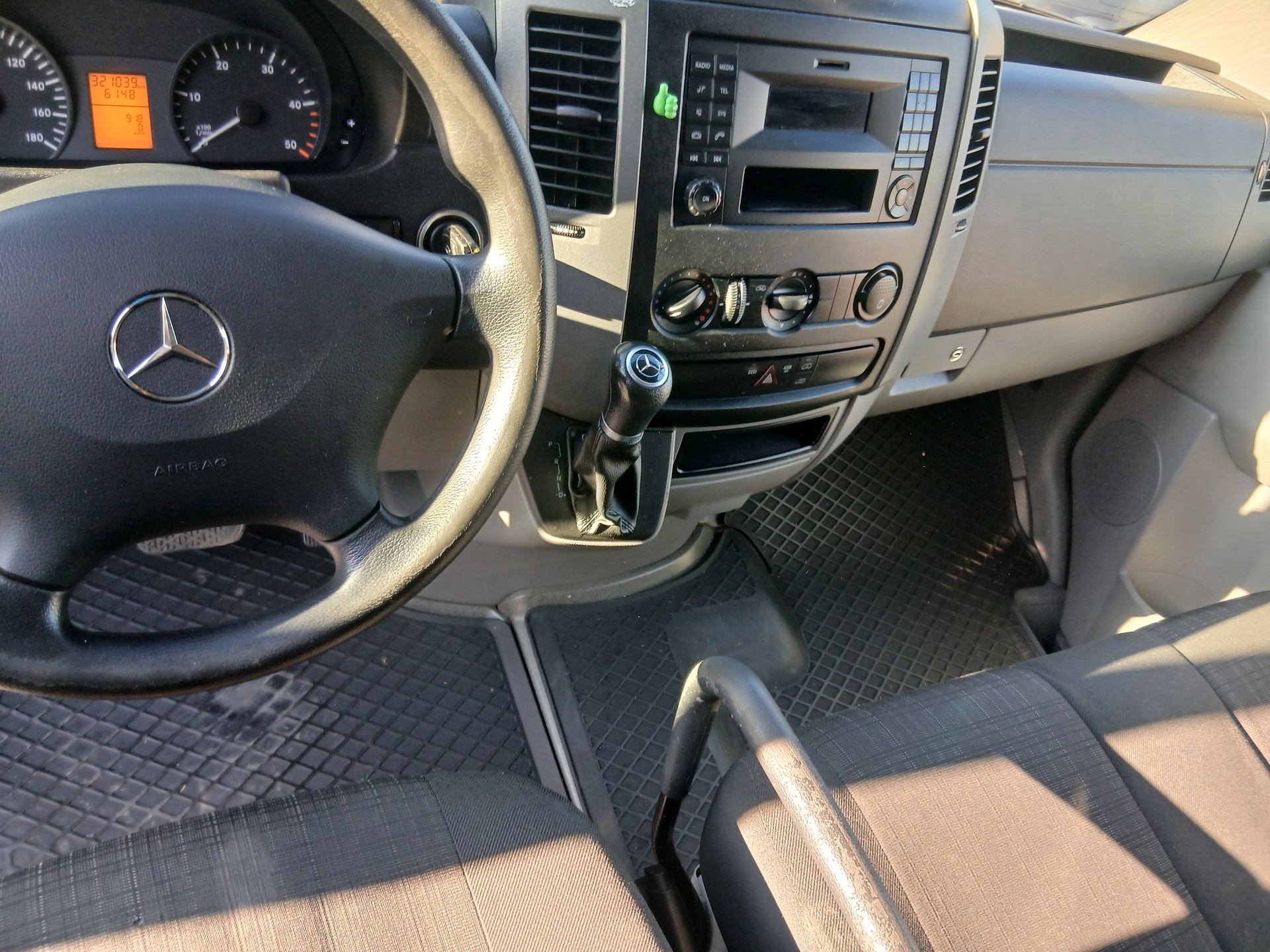 MERCEDES-BENZ Sprinter 313 CDI Standard 7G-Tronic-image-9