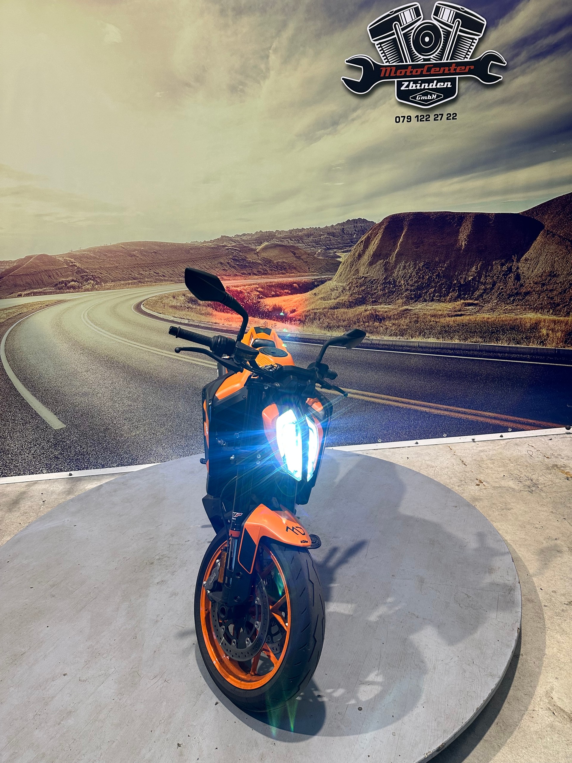 KTM 890 Duke GP SC Project-showroom-element-2