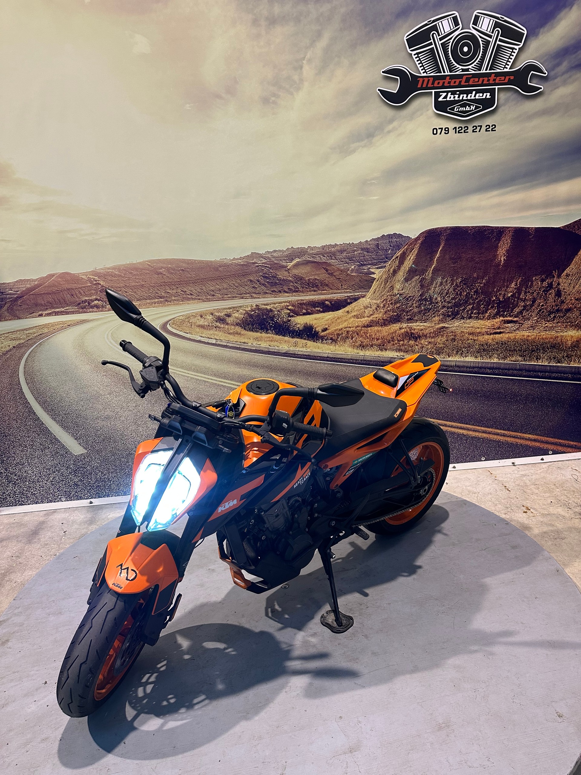KTM 890 Duke GP SC Project-showroom-element-3