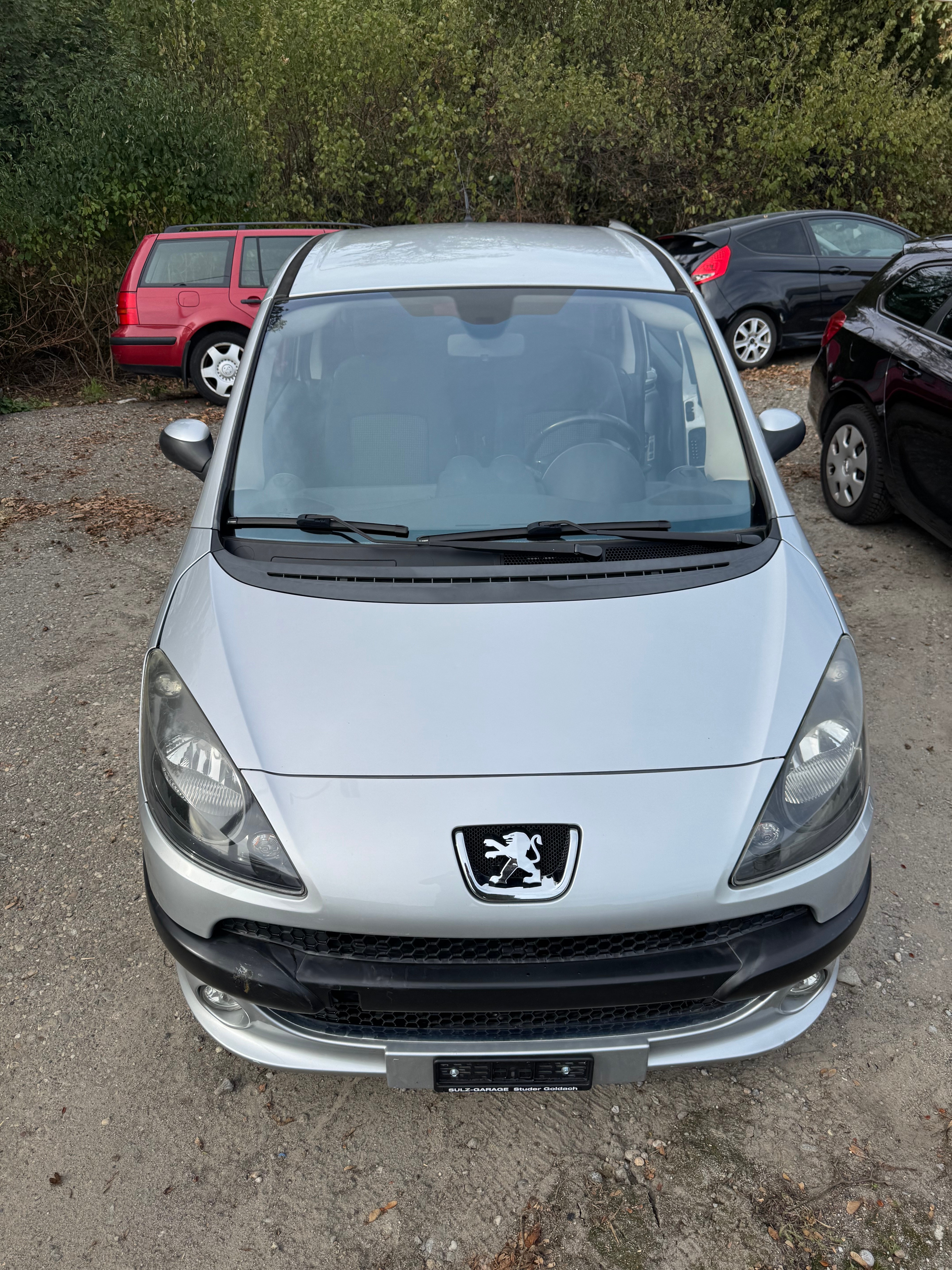 Car photo