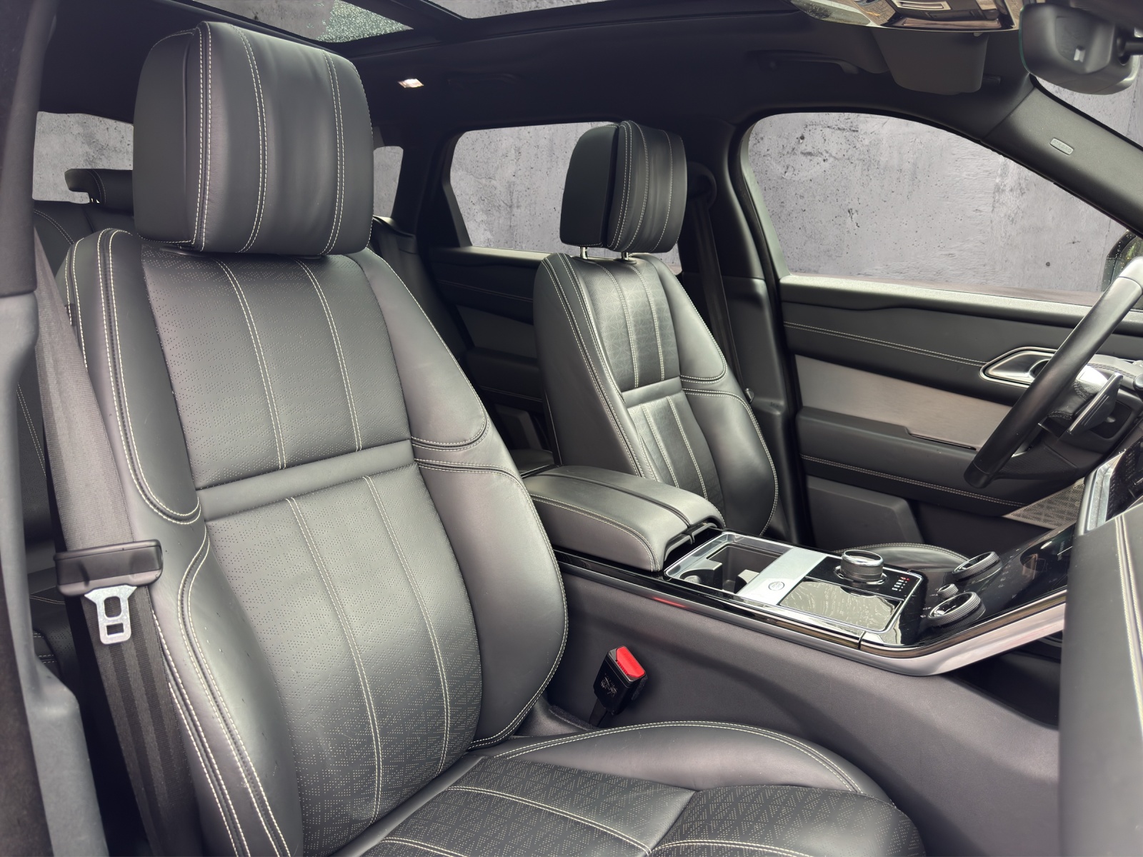 LAND ROVER Range Rover Velar R-Dynamic D 300 HSE Automatic-image-13