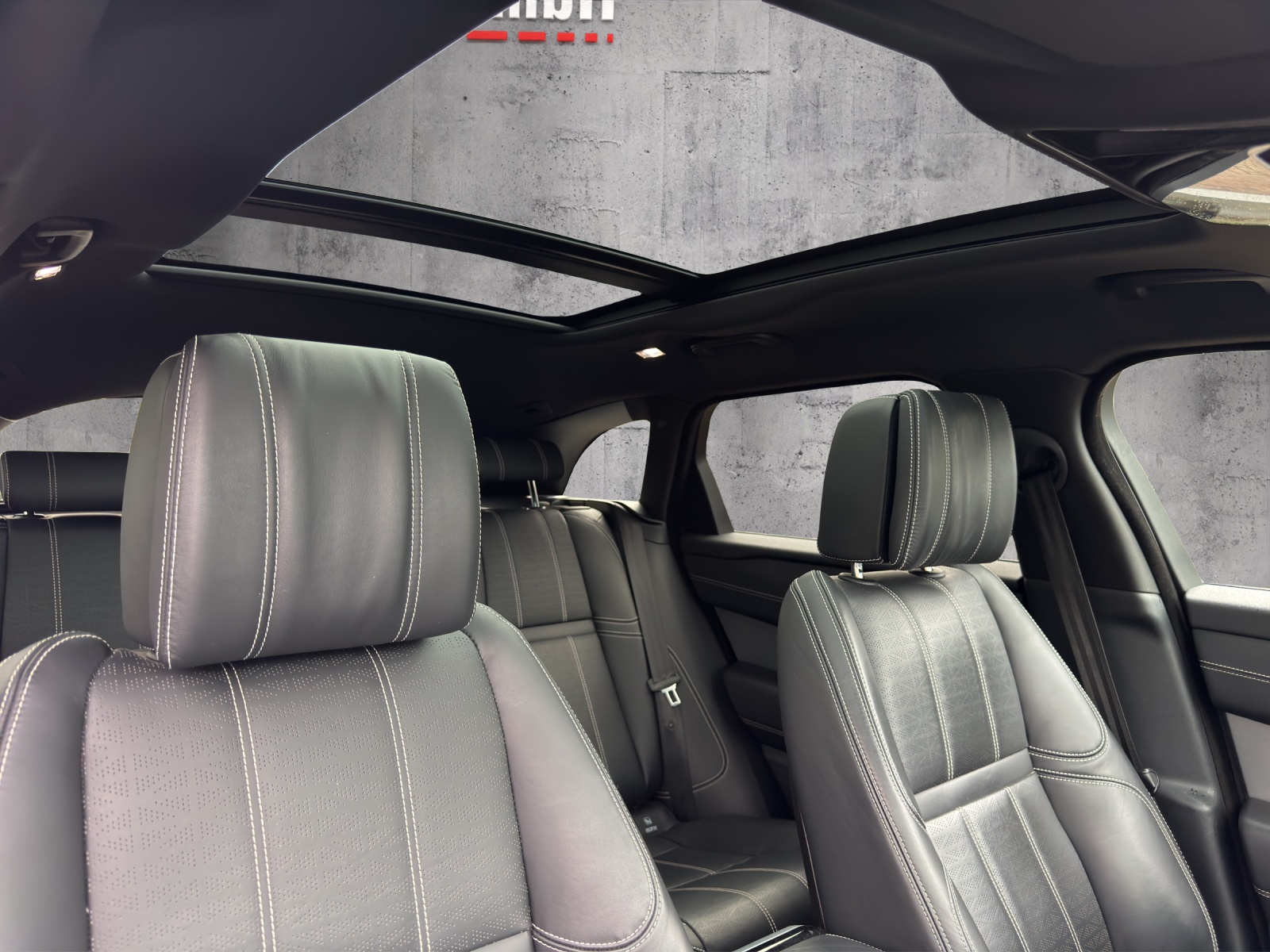 LAND ROVER Range Rover Velar R-Dynamic D 300 HSE Automatic-image-14