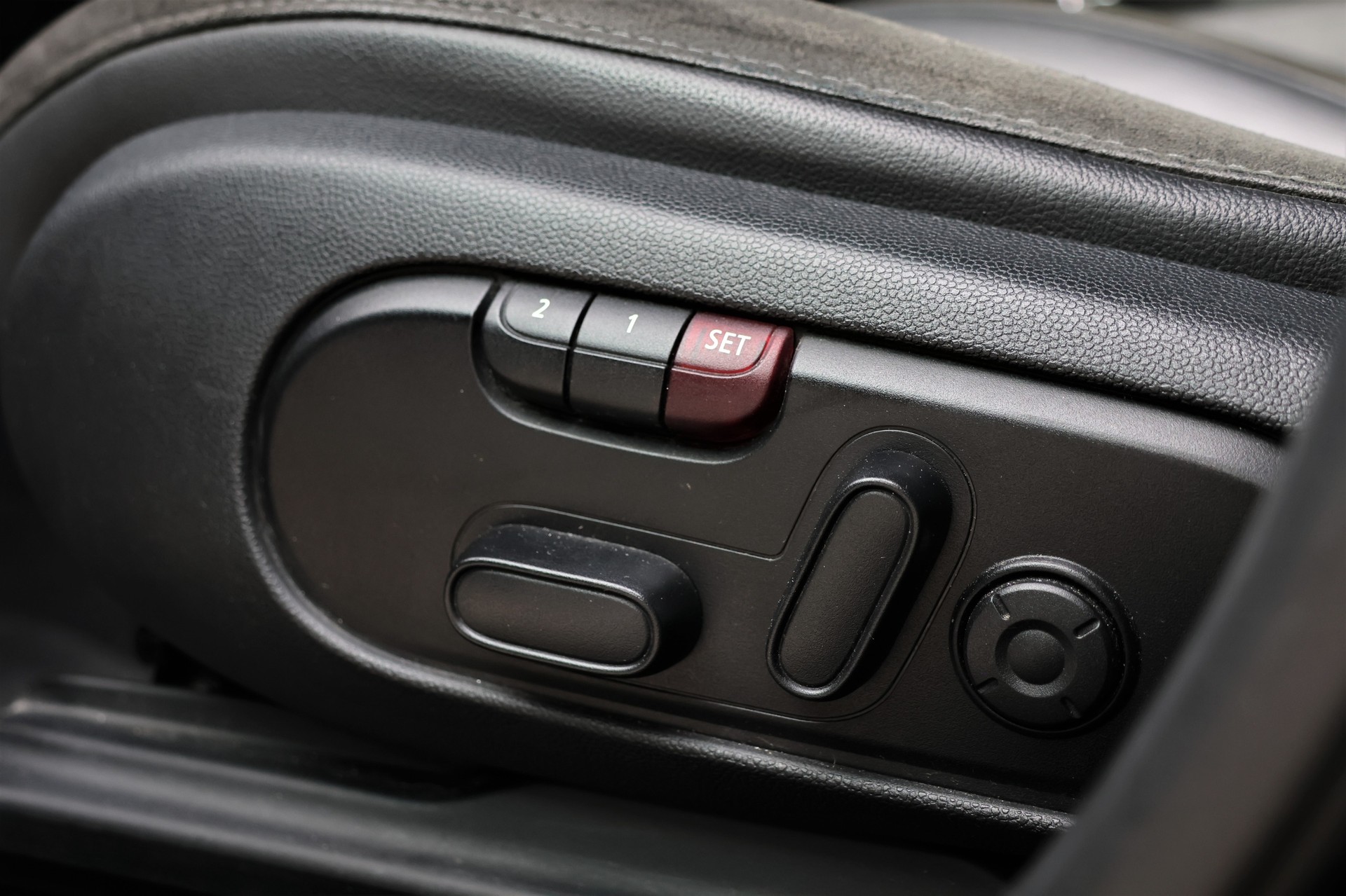 MINI Countryman Cooper SD ALL4 Steptronic-image-10