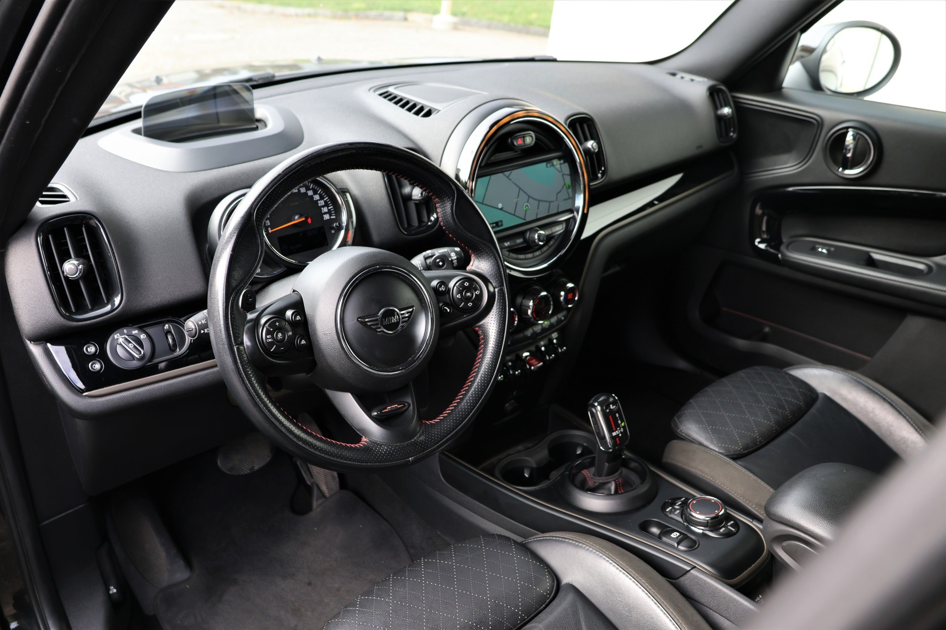 MINI Countryman Cooper SD ALL4 Steptronic-image-8