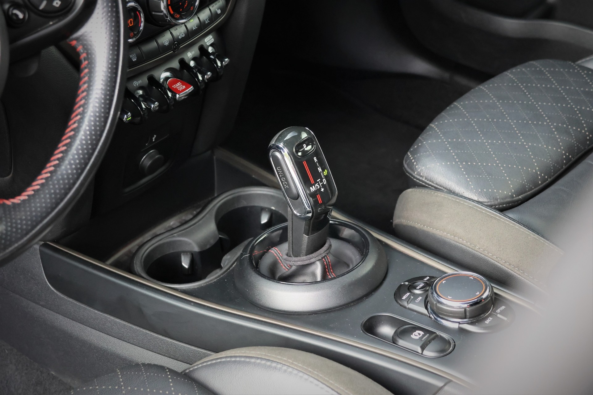 MINI Countryman Cooper SD ALL4 Steptronic-image-9