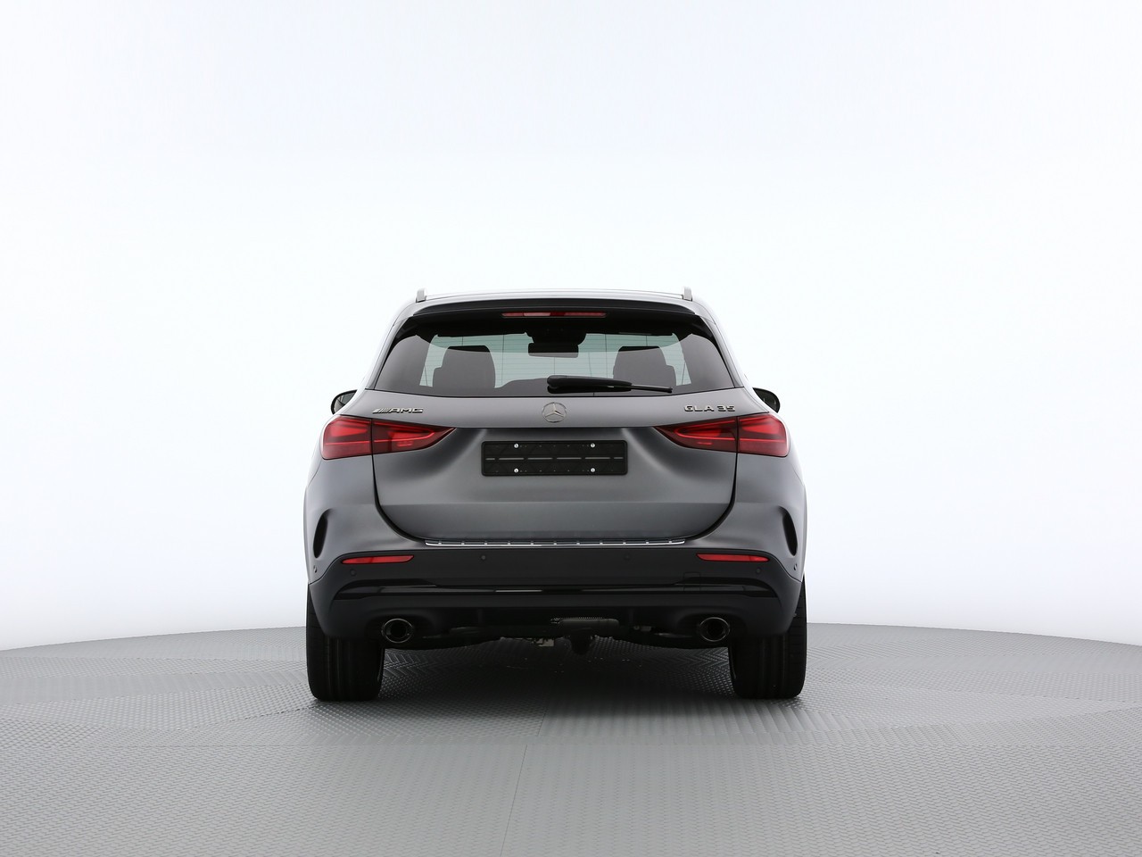 MERCEDES-BENZ GLA AMG 35 4Matic 8G-DCT-image-3