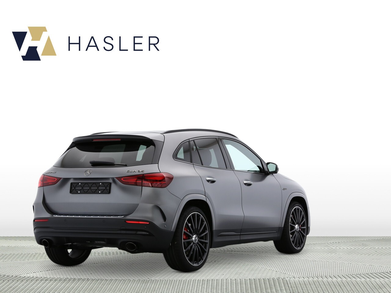 MERCEDES-BENZ GLA AMG 35 4Matic 8G-DCT-image-4