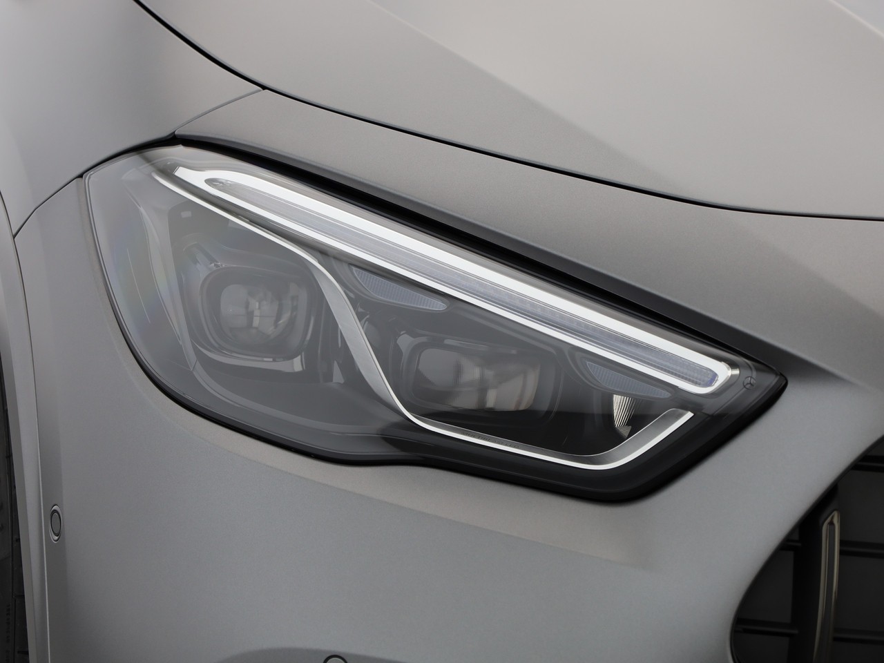 MERCEDES-BENZ GLA AMG 35 4Matic 8G-DCT-image-18