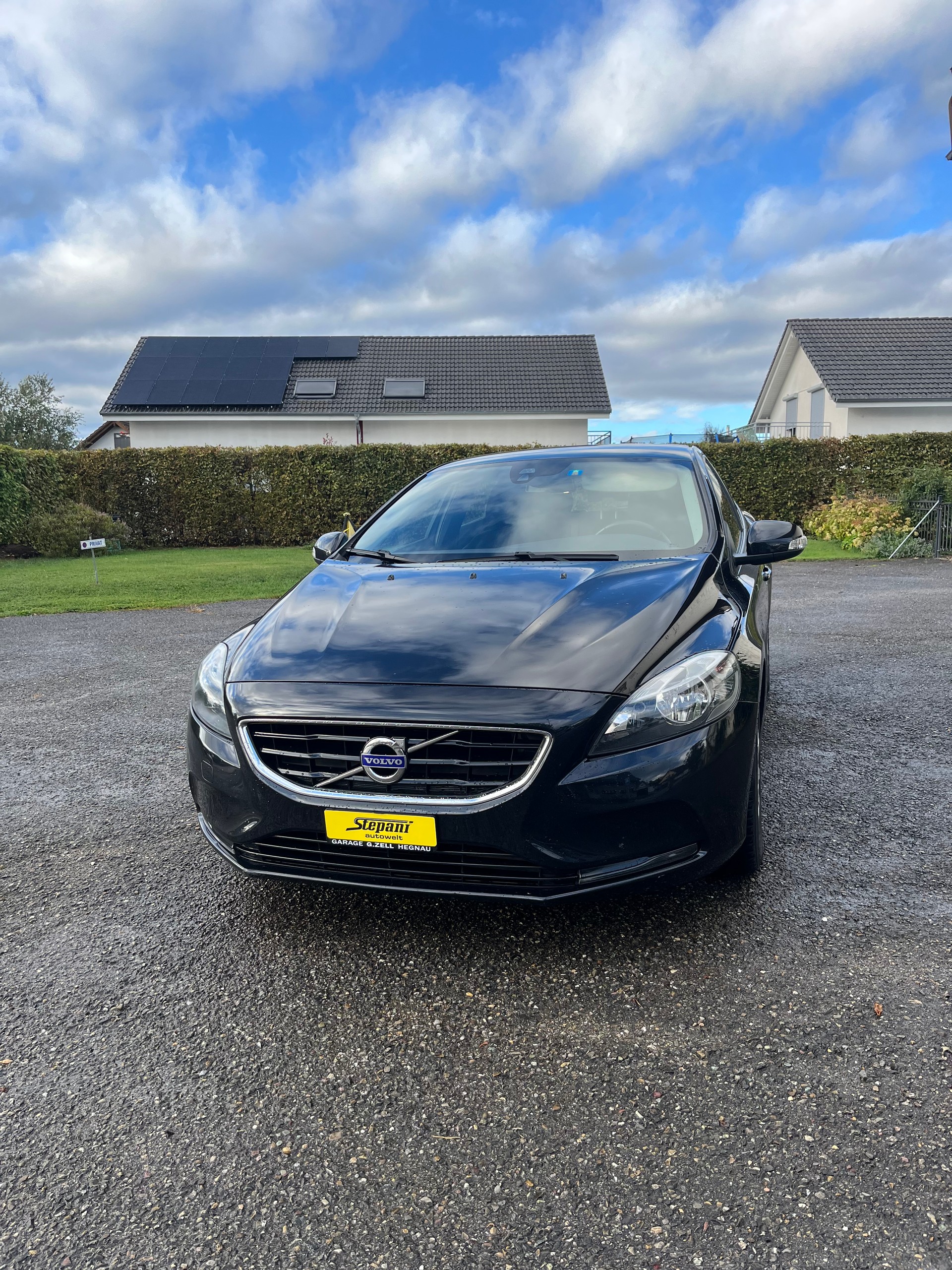 VOLVO V40 D2-image-2