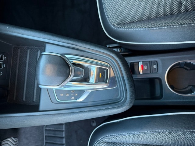RENAULT Captur 1.6 E-Tech 160 Intens DHT-image-17
