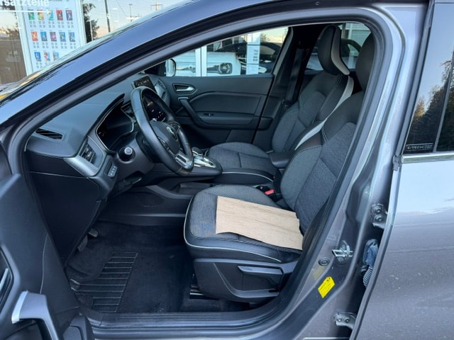 RENAULT Captur 1.6 E-Tech 160 Intens DHT-image-10